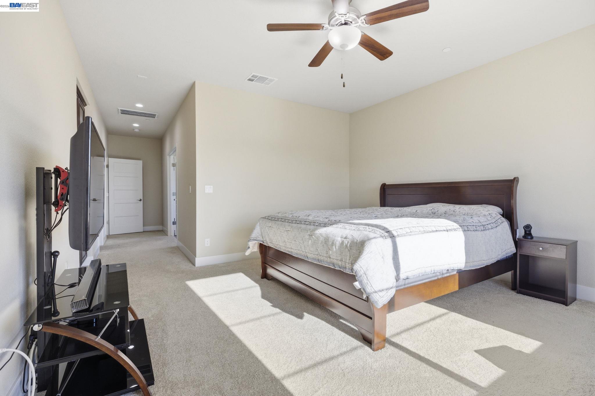 Detail Gallery Image 33 of 60 For 2394 Bharvani Ave, Manteca,  CA 95337 - 4 Beds | 3/1 Baths