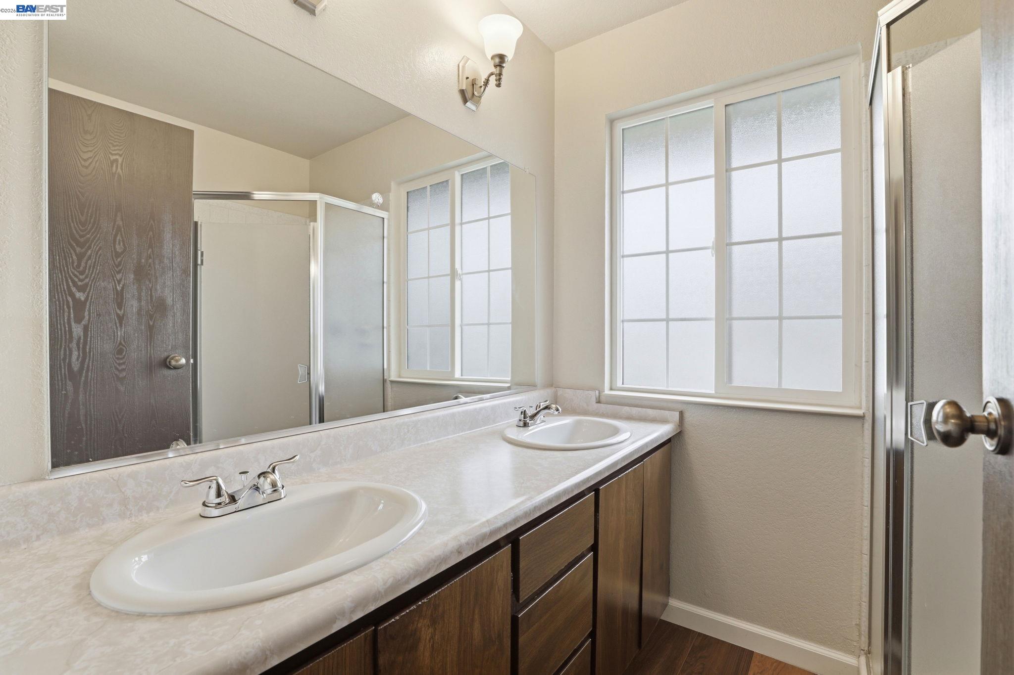 Detail Gallery Image 16 of 38 For 31213 Kimberly Ct, Union City,  CA 94587 - 3 Beds | 2/1 Baths