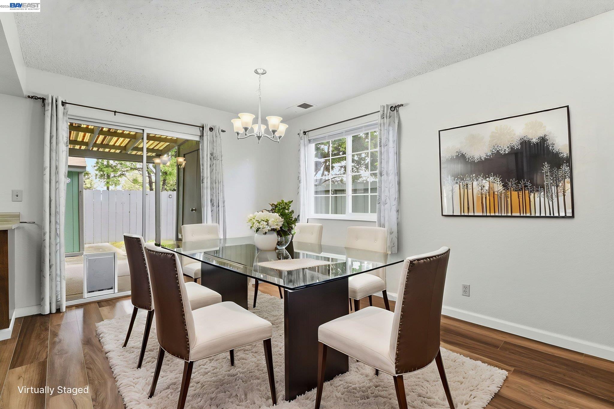 Detail Gallery Image 6 of 38 For 31213 Kimberly Ct, Union City,  CA 94587 - 3 Beds | 2/1 Baths