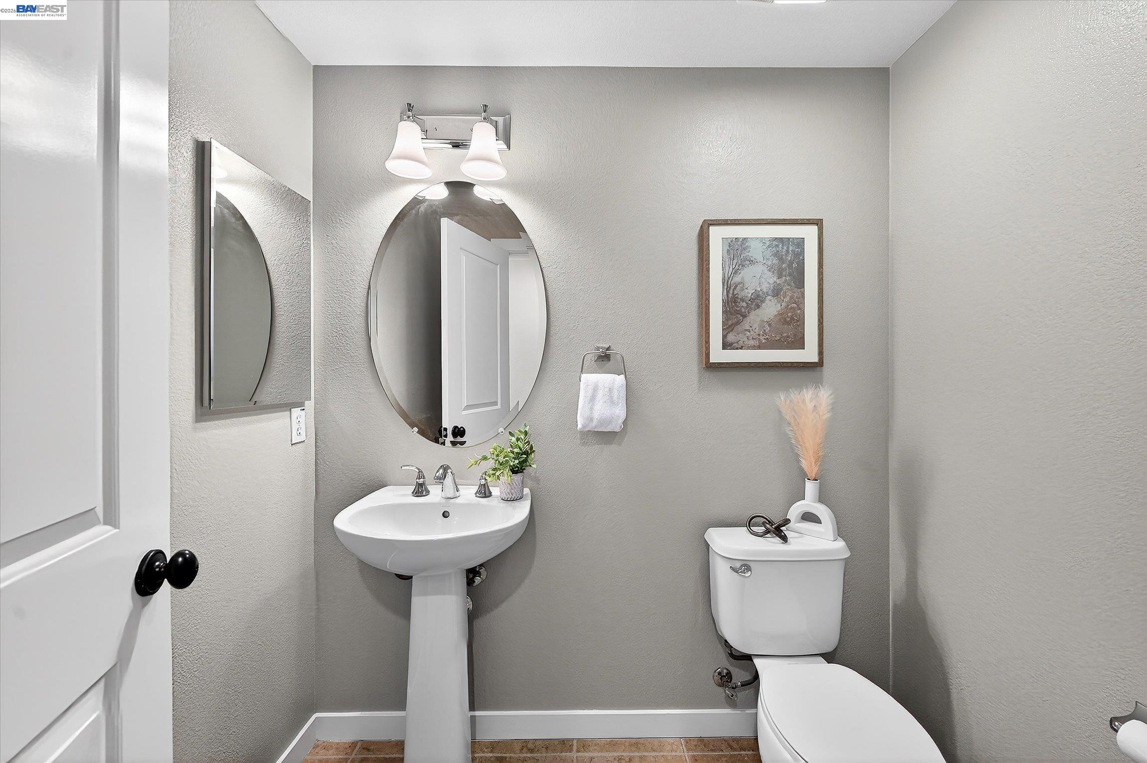 Detail Gallery Image 18 of 28 For 161 N.L. Street #115,  Livermore,  CA 94550 - 2 Beds | 2/1 Baths