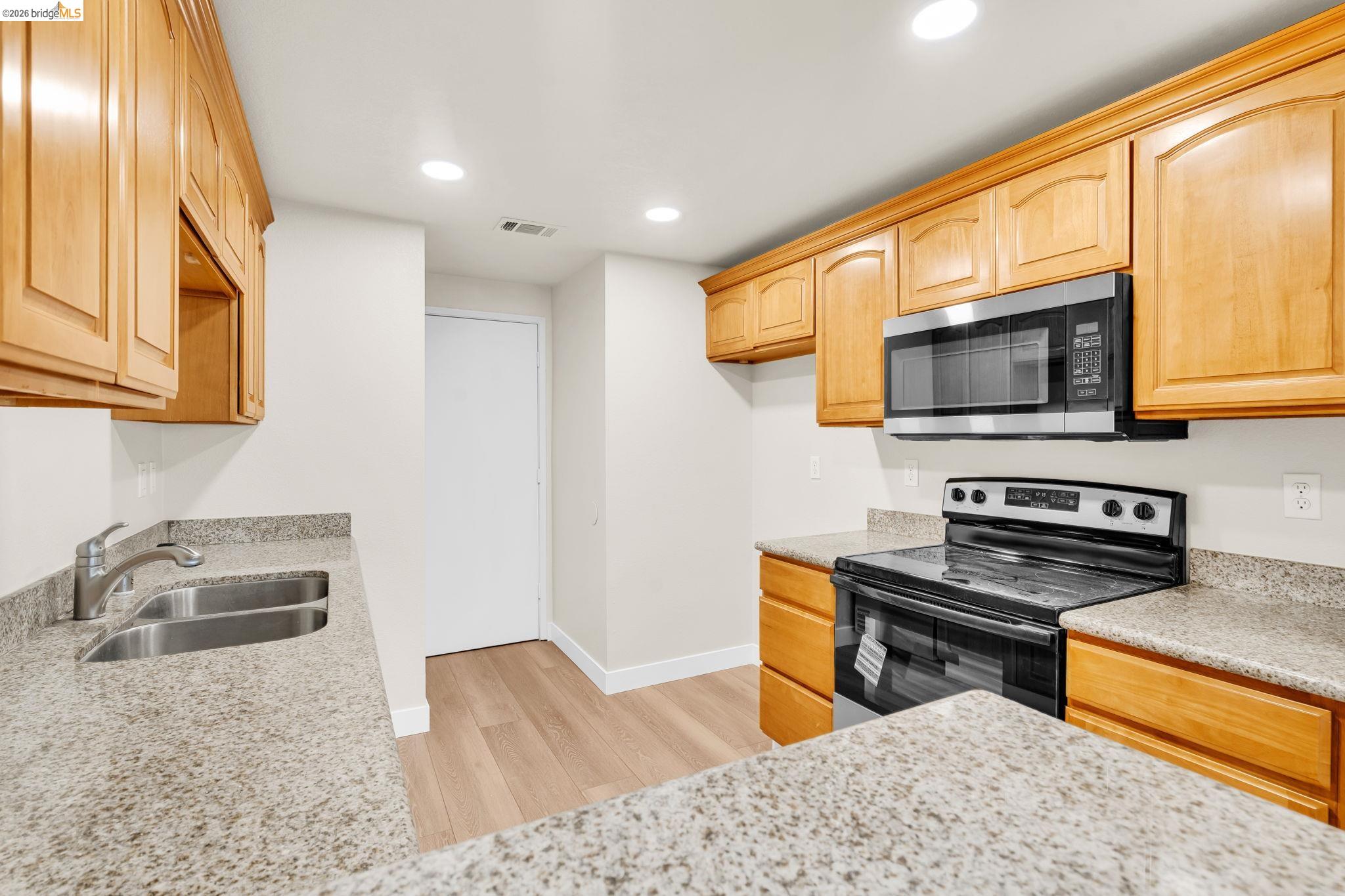 Detail Gallery Image 17 of 39 For 5841 Yawl St, Discovery Bay,  CA 94505 - 2 Beds | 2 Baths