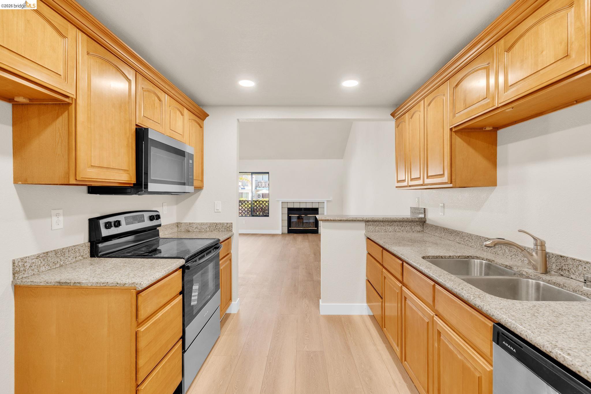 Detail Gallery Image 19 of 39 For 5841 Yawl St, Discovery Bay,  CA 94505 - 2 Beds | 2 Baths