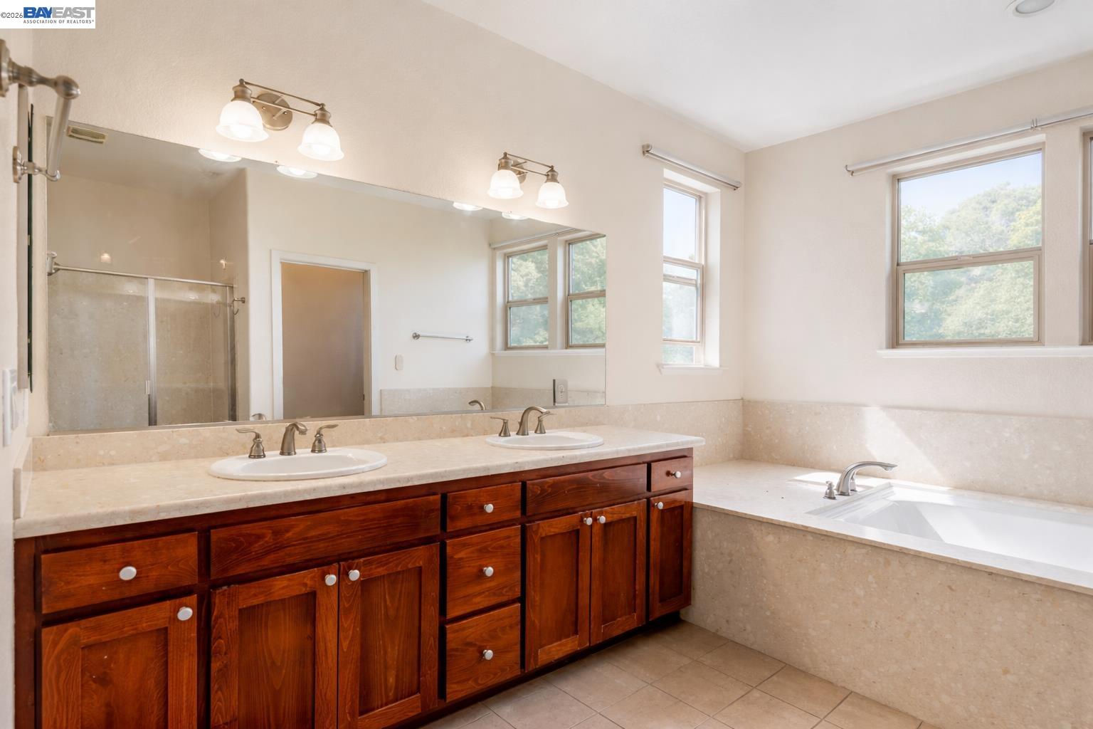 Detail Gallery Image 15 of 42 For 6401 Blue Rock Ct, Oakland,  CA 94605 - 3 Beds | 3/1 Baths