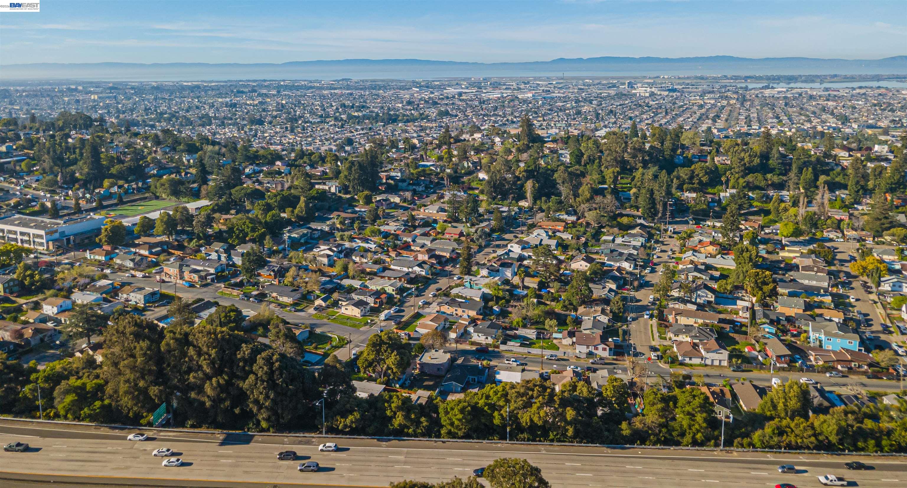 Detail Gallery Image 23 of 42 For 6401 Blue Rock Ct, Oakland,  CA 94605 - 3 Beds | 3/1 Baths