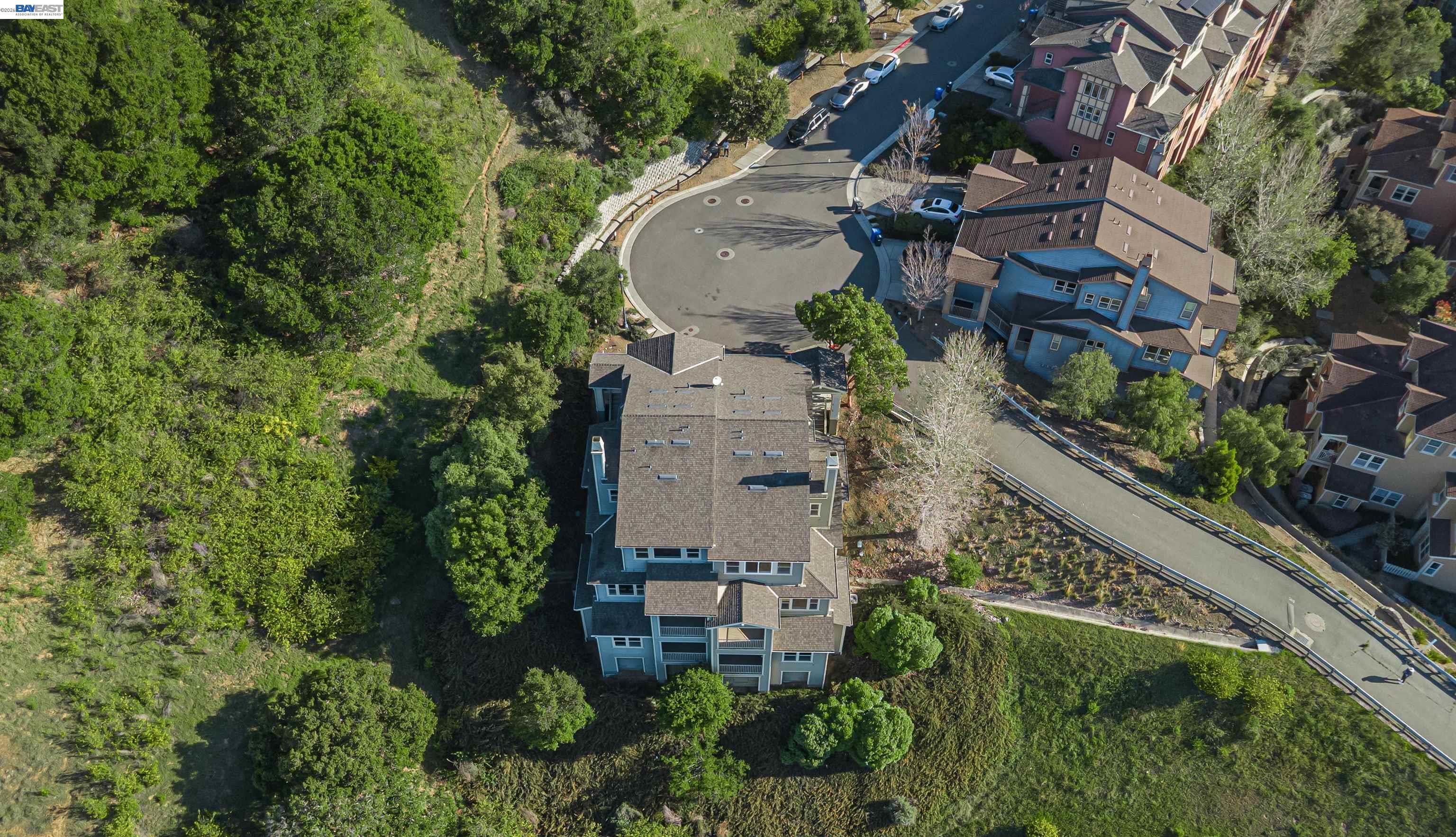 Detail Gallery Image 34 of 42 For 6401 Blue Rock Ct, Oakland,  CA 94605 - 3 Beds | 3/1 Baths