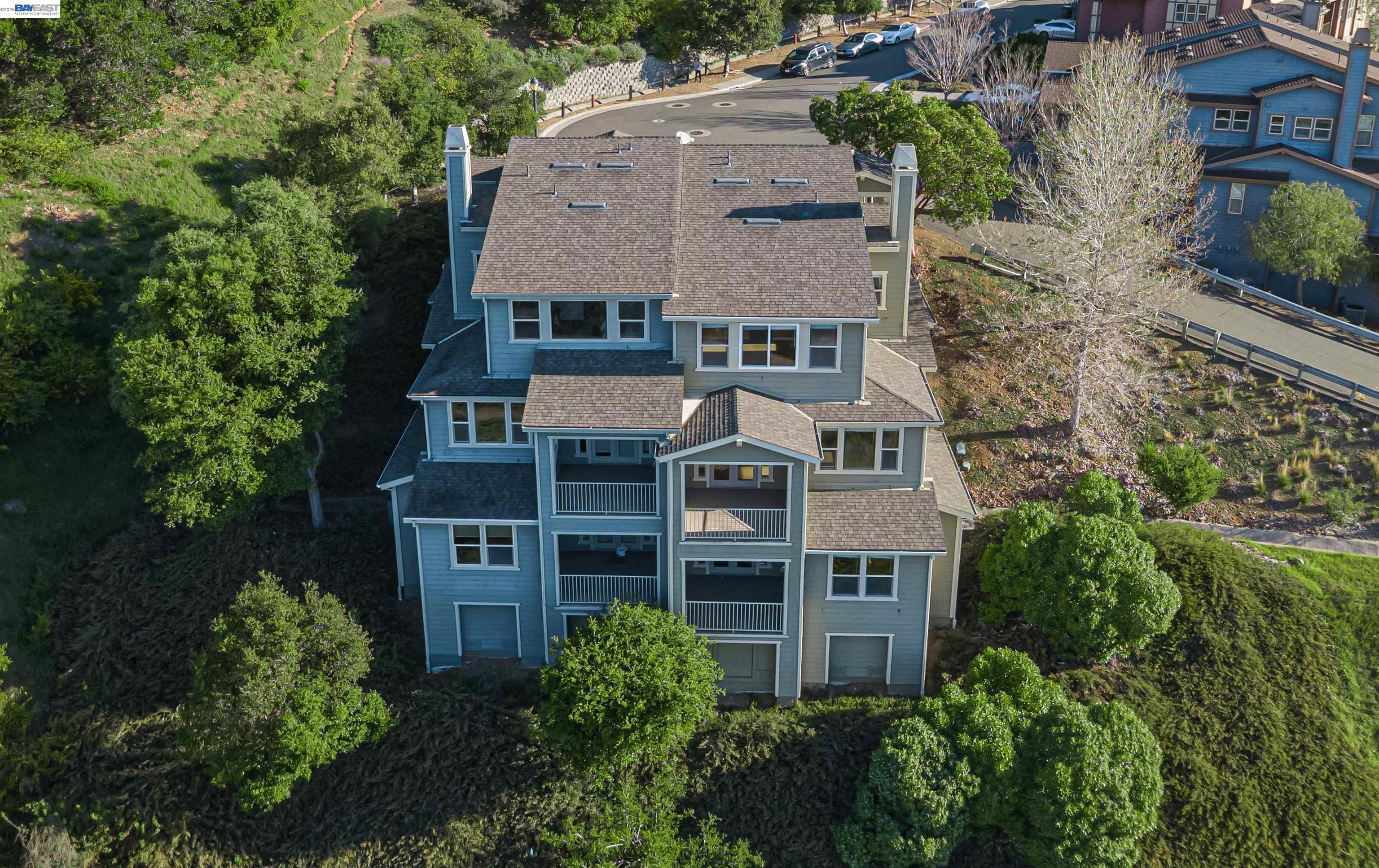 Detail Gallery Image 36 of 42 For 6401 Blue Rock Ct, Oakland,  CA 94605 - 3 Beds | 3/1 Baths