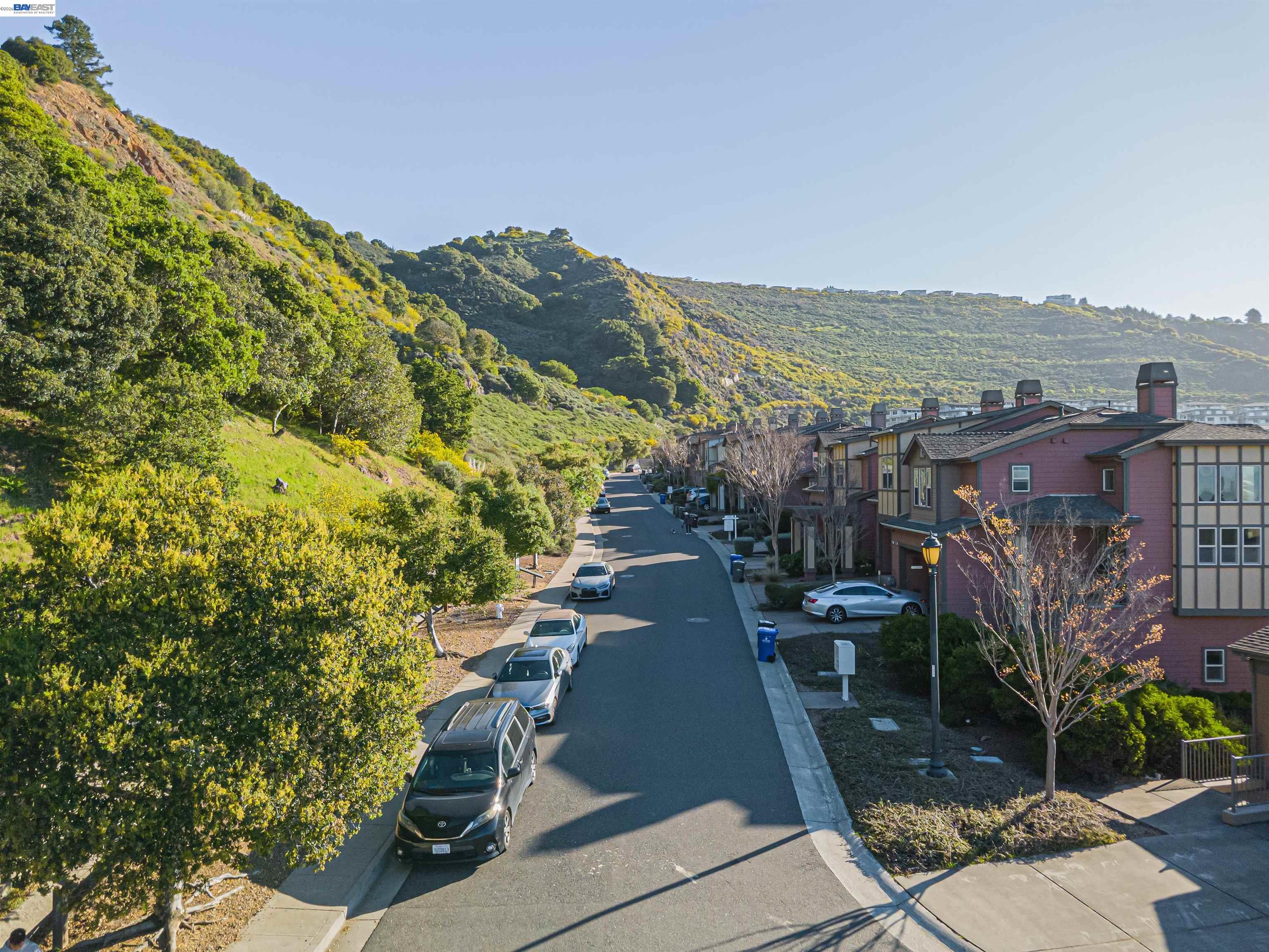 Detail Gallery Image 41 of 42 For 6401 Blue Rock Ct, Oakland,  CA 94605 - 3 Beds | 3/1 Baths