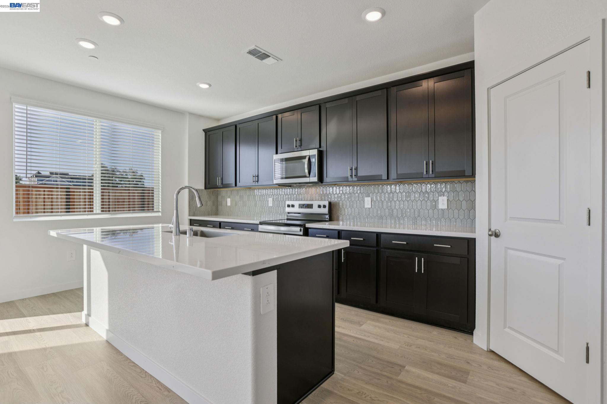 Detail Gallery Image 11 of 45 For 2311 Admiral Court, Brentwood,  CA 94513 - 4 Beds | 3 Baths