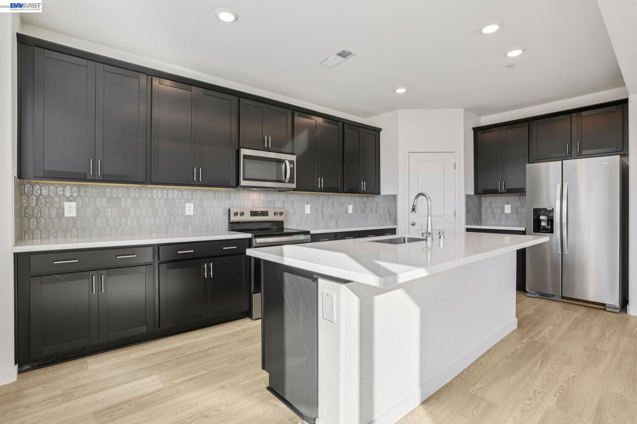 Detail Gallery Image 12 of 45 For 2311 Admiral Court, Brentwood,  CA 94513 - 4 Beds | 3 Baths