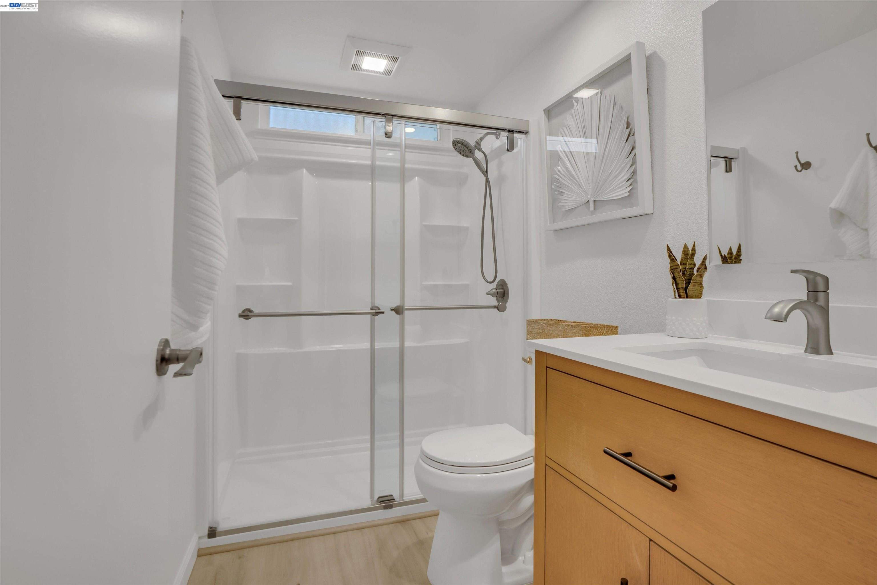 Detail Gallery Image 14 of 29 For 2154 Alexander Way, Pleasanton,  CA 94588 - 2 Beds | 2 Baths