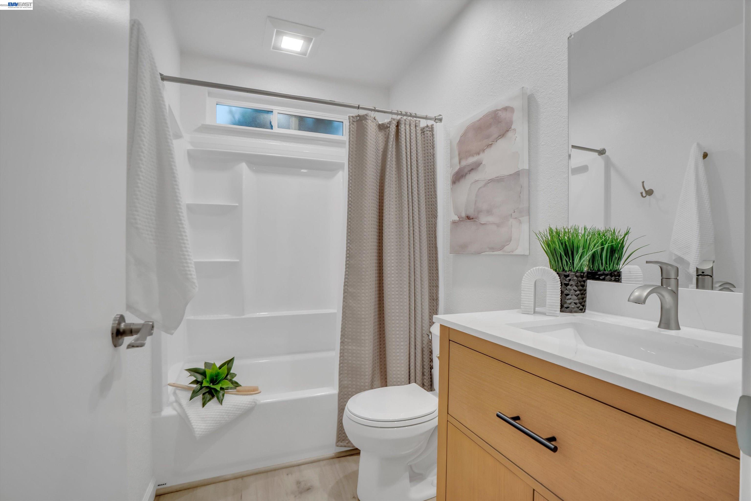 Detail Gallery Image 17 of 29 For 2154 Alexander Way, Pleasanton,  CA 94588 - 2 Beds | 2 Baths