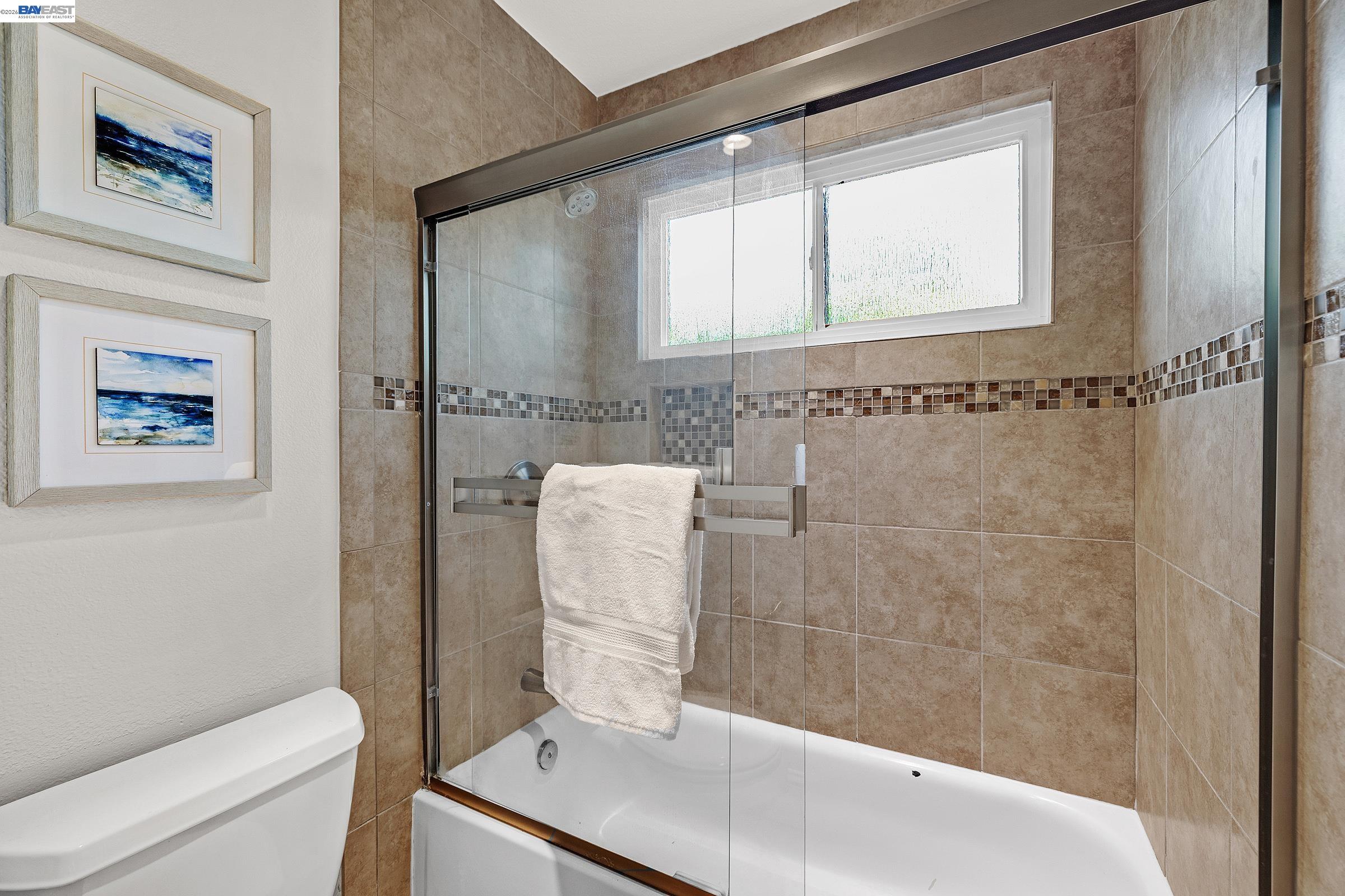 Detail Gallery Image 17 of 27 For 4061 Holland Dr, Pleasanton,  CA 94588 - 3 Beds | 2 Baths