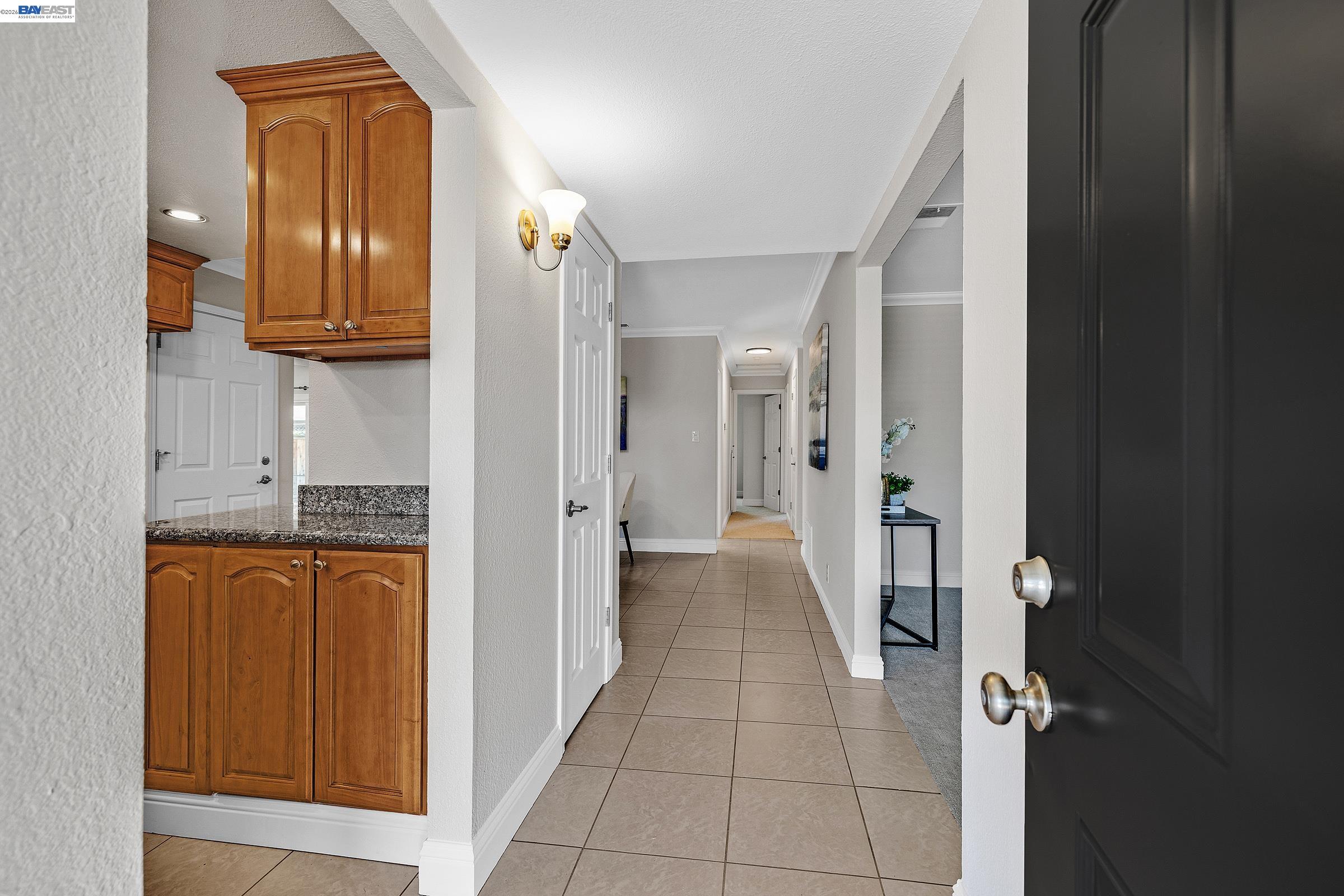 Detail Gallery Image 3 of 27 For 4061 Holland Dr, Pleasanton,  CA 94588 - 3 Beds | 2 Baths