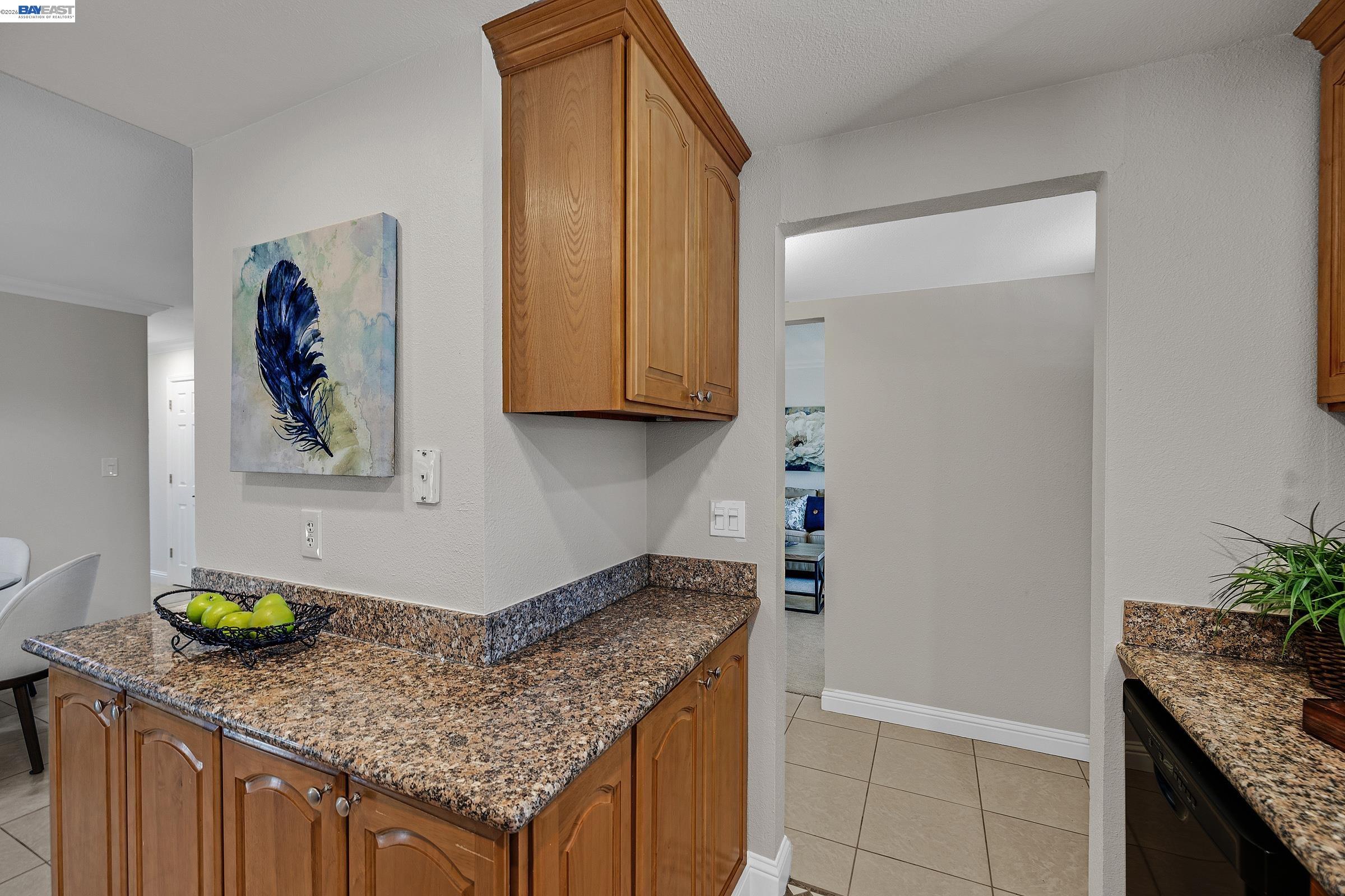 Detail Gallery Image 7 of 27 For 4061 Holland Dr, Pleasanton,  CA 94588 - 3 Beds | 2 Baths
