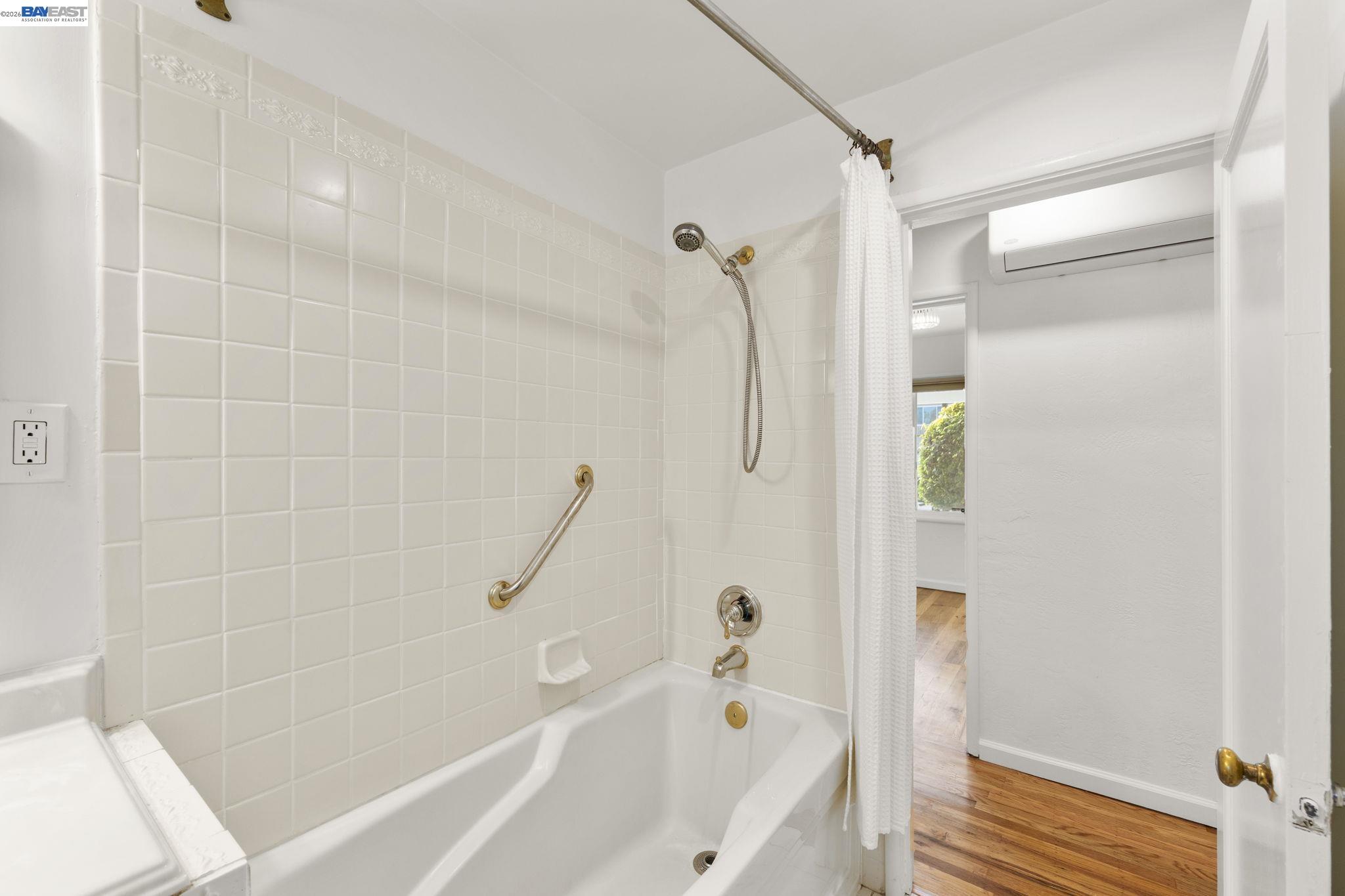 Detail Gallery Image 23 of 34 For 1726 137th Ave, San Leandro,  CA 94578 - 2 Beds | 1 Baths