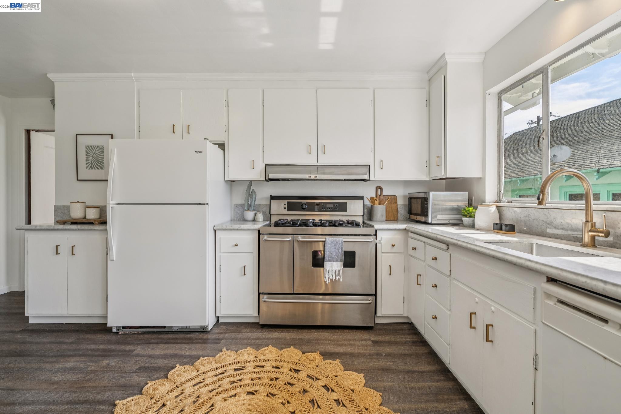 Detail Gallery Image 32 of 58 For 2063 Rosedale Ave, Oakland,  CA 94601 - – Beds | – Baths