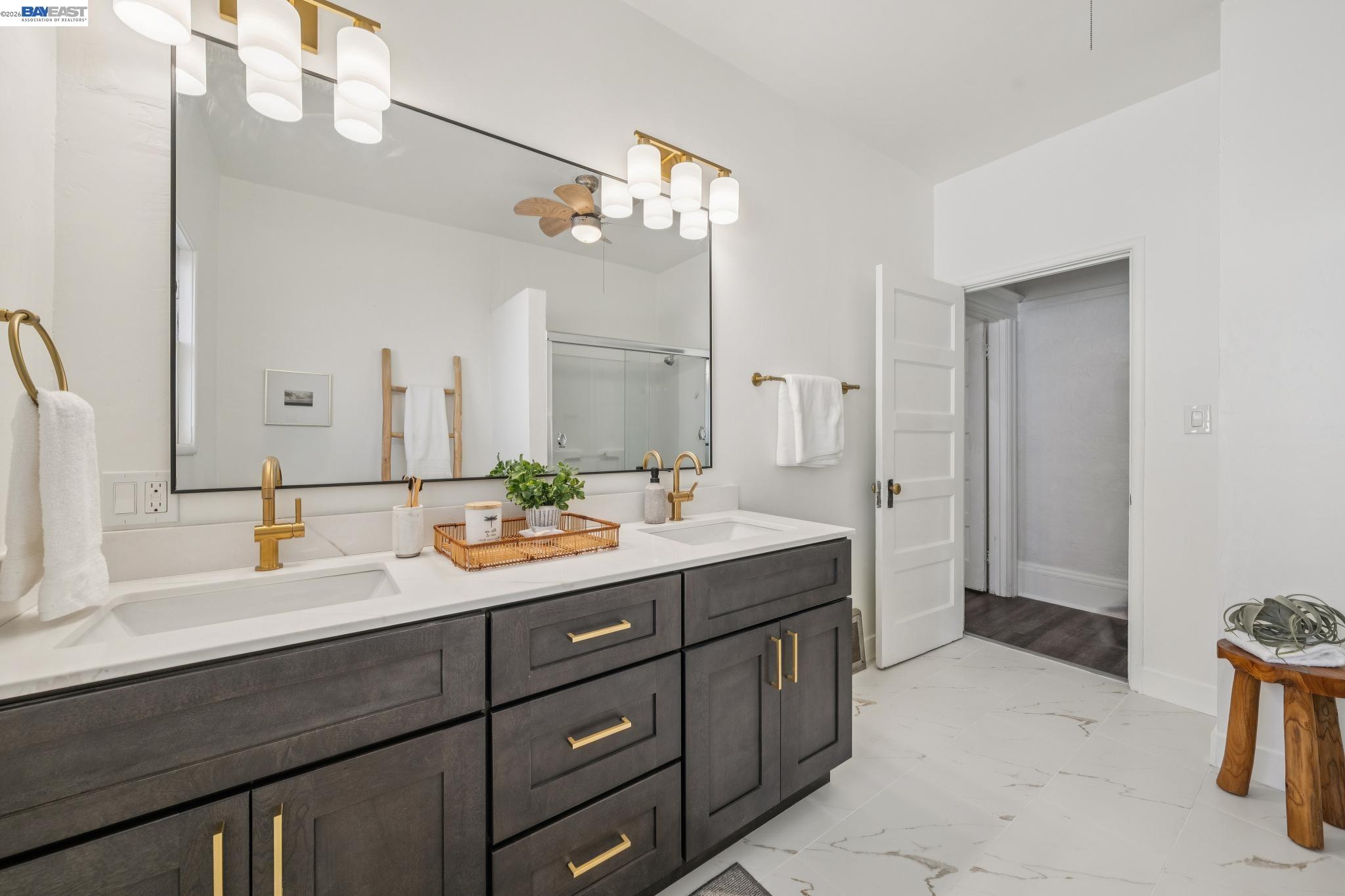 Detail Gallery Image 40 of 58 For 2063 Rosedale Ave, Oakland,  CA 94601 - – Beds | – Baths