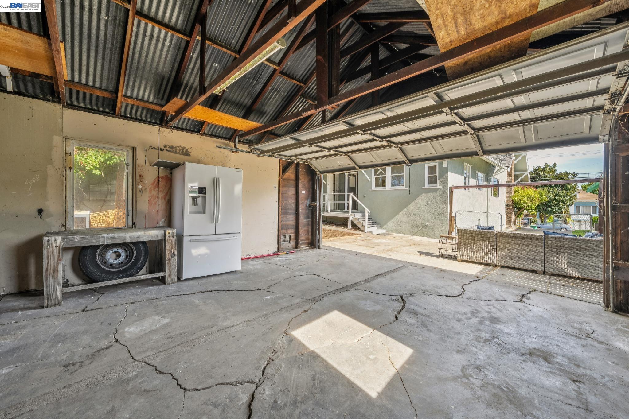 Detail Gallery Image 56 of 58 For 2063 Rosedale Ave, Oakland,  CA 94601 - – Beds | – Baths