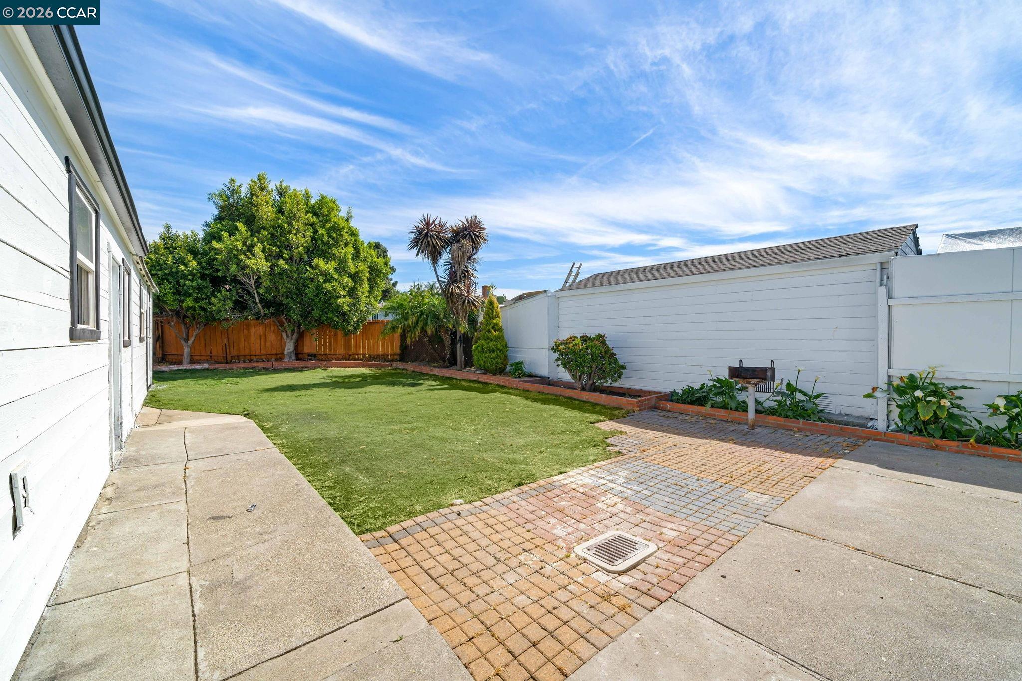 Detail Gallery Image 20 of 22 For 9814 Springfield St, Oakland,  CA 94603 - 2 Beds | 1 Baths