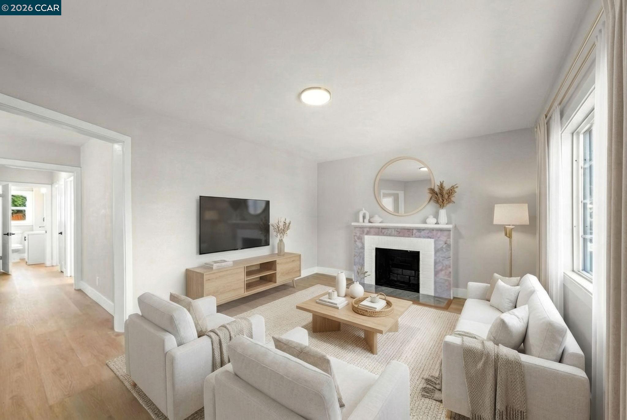 Detail Gallery Image 5 of 22 For 9814 Springfield St, Oakland,  CA 94603 - 2 Beds | 1 Baths