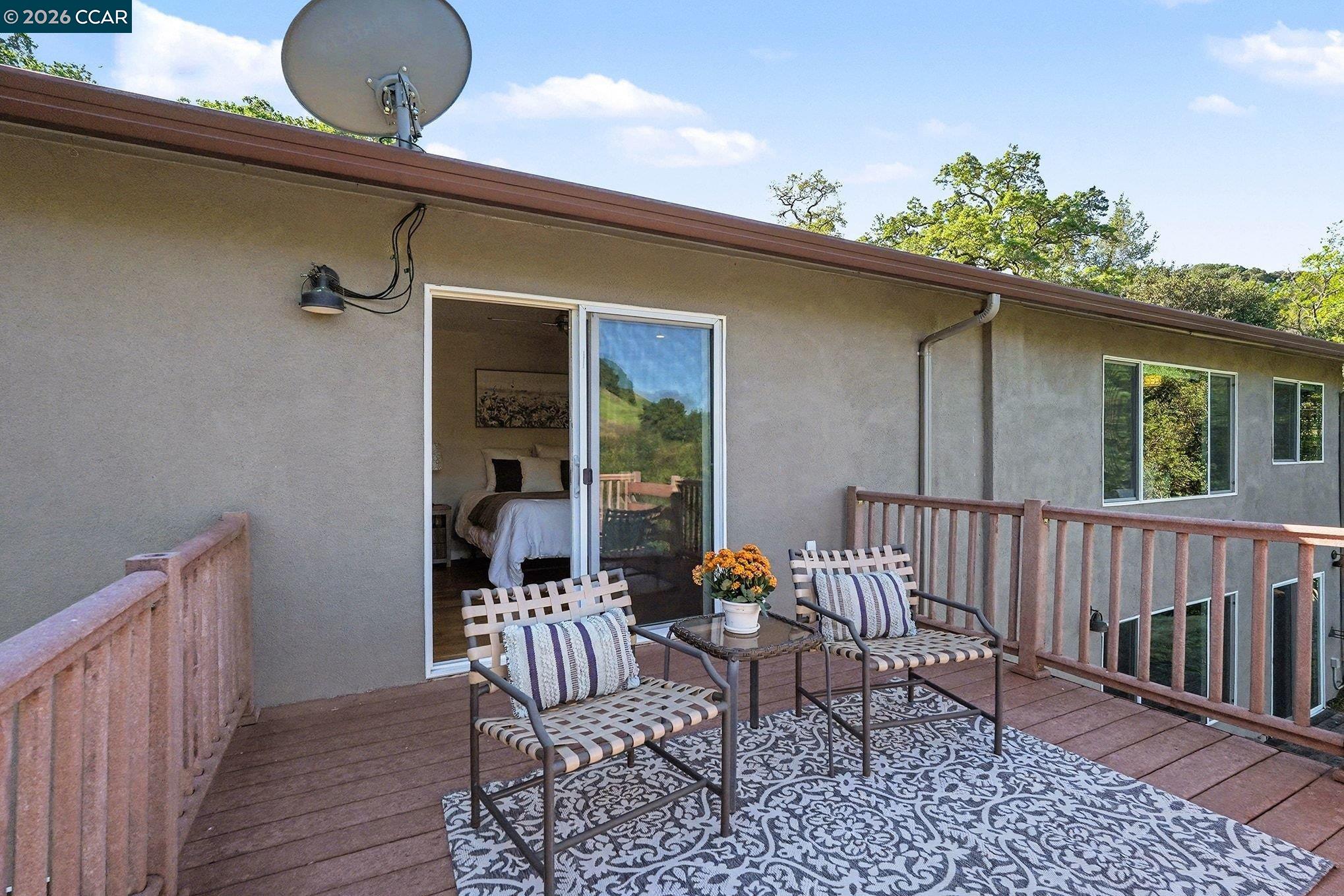 Detail Gallery Image 19 of 47 For 5745 Alhambra Valley Rd, Martinez,  CA 94553 - 3 Beds | 2/1 Baths