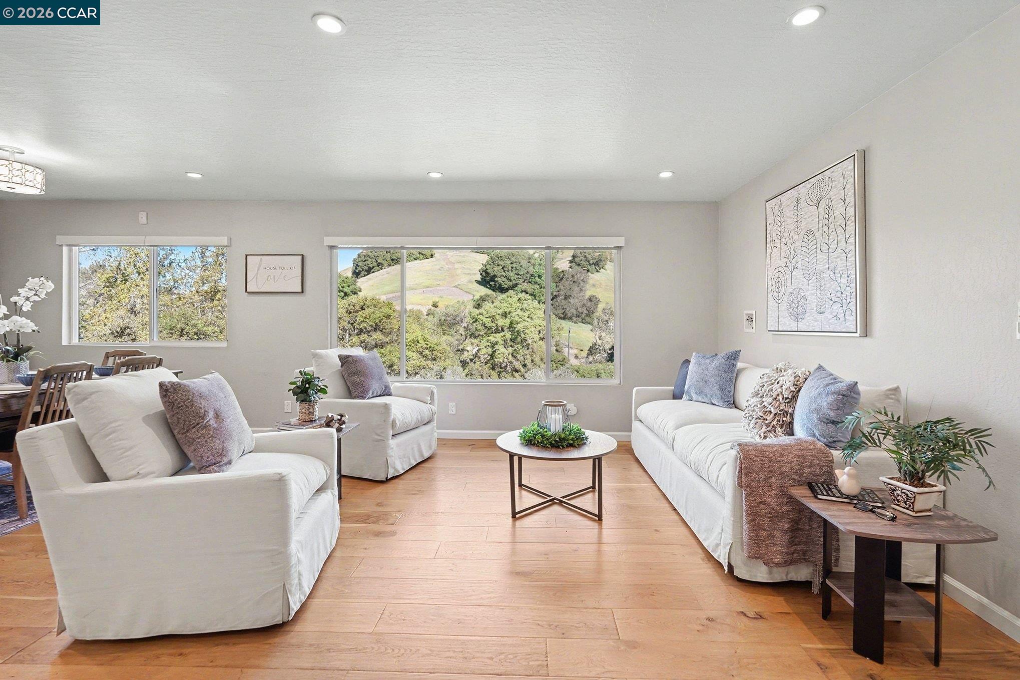 Detail Gallery Image 7 of 47 For 5745 Alhambra Valley Rd, Martinez,  CA 94553 - 3 Beds | 2/1 Baths