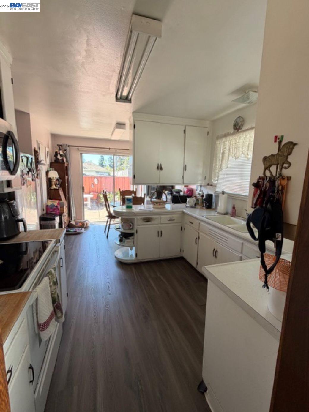 Detail Gallery Image 8 of 24 For 14621 Pansy St, San Leandro,  CA 94578 - – Beds | – Baths