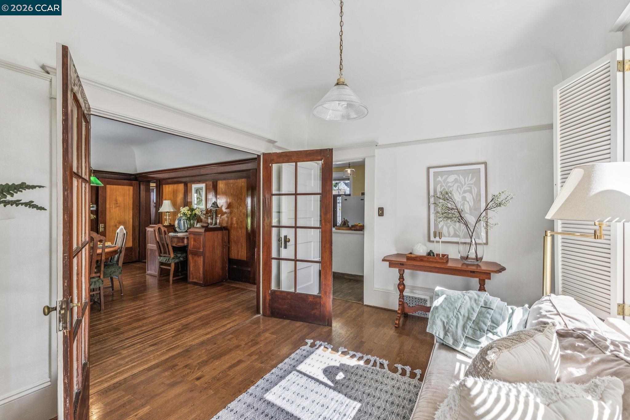 Detail Gallery Image 21 of 60 For 1324 Grove St, Alameda,  CA 94501 - 4 Beds | 2 Baths