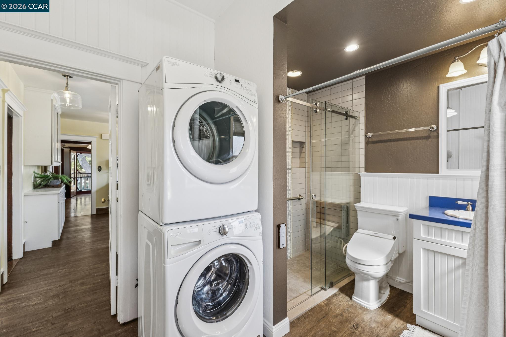 Detail Gallery Image 30 of 60 For 1324 Grove St, Alameda,  CA 94501 - 4 Beds | 2 Baths