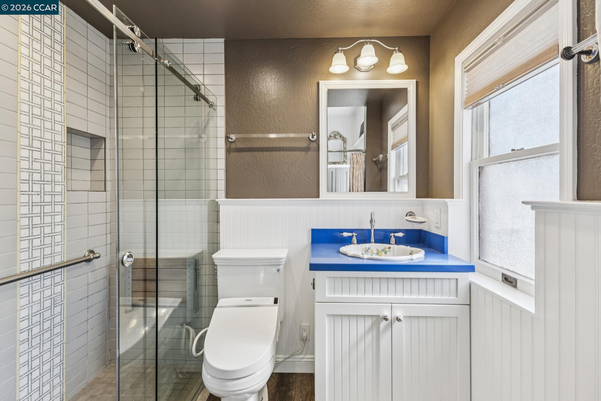Detail Gallery Image 31 of 60 For 1324 Grove St, Alameda,  CA 94501 - 4 Beds | 2 Baths