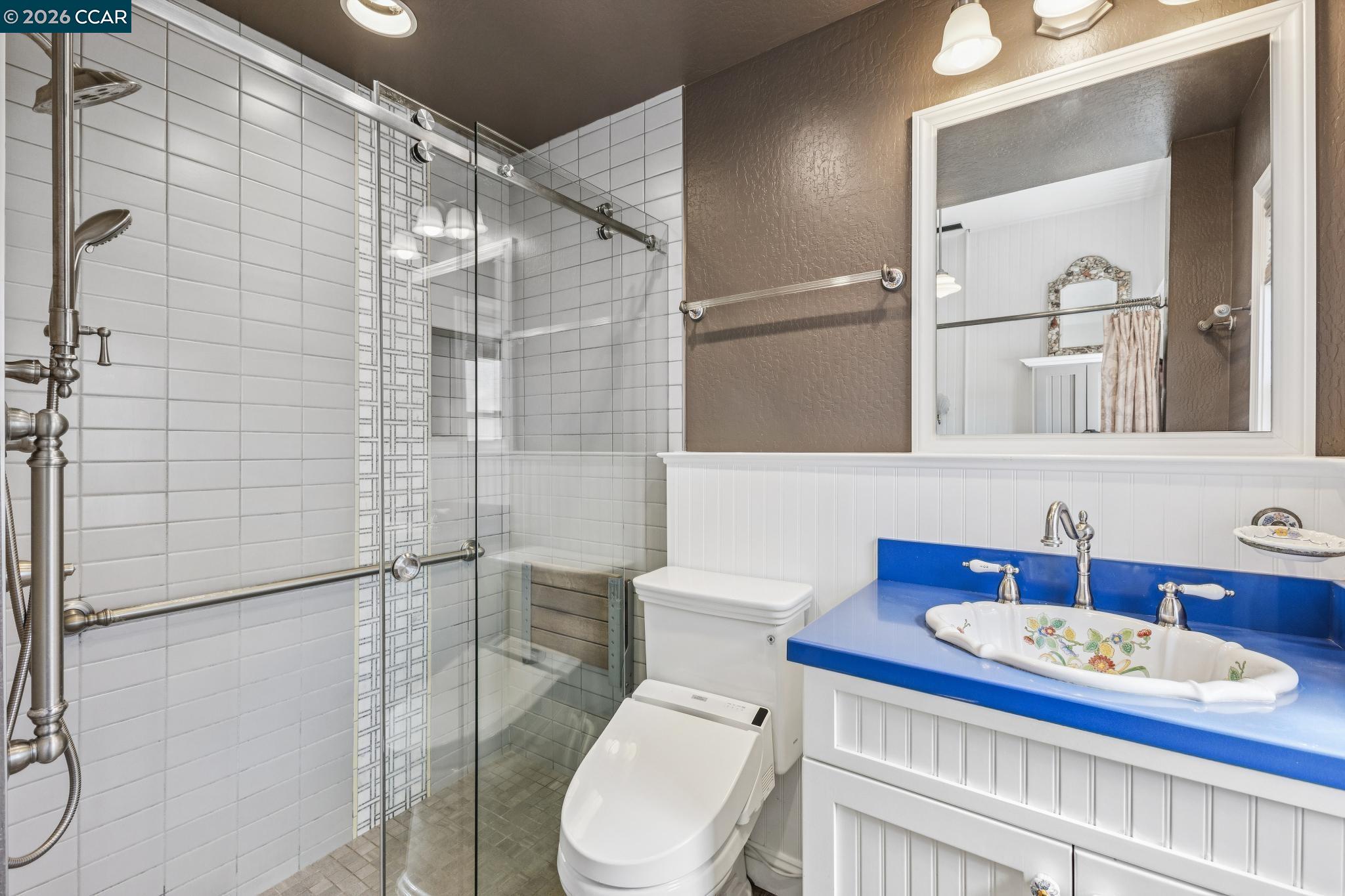 Detail Gallery Image 32 of 60 For 1324 Grove St, Alameda,  CA 94501 - 4 Beds | 2 Baths