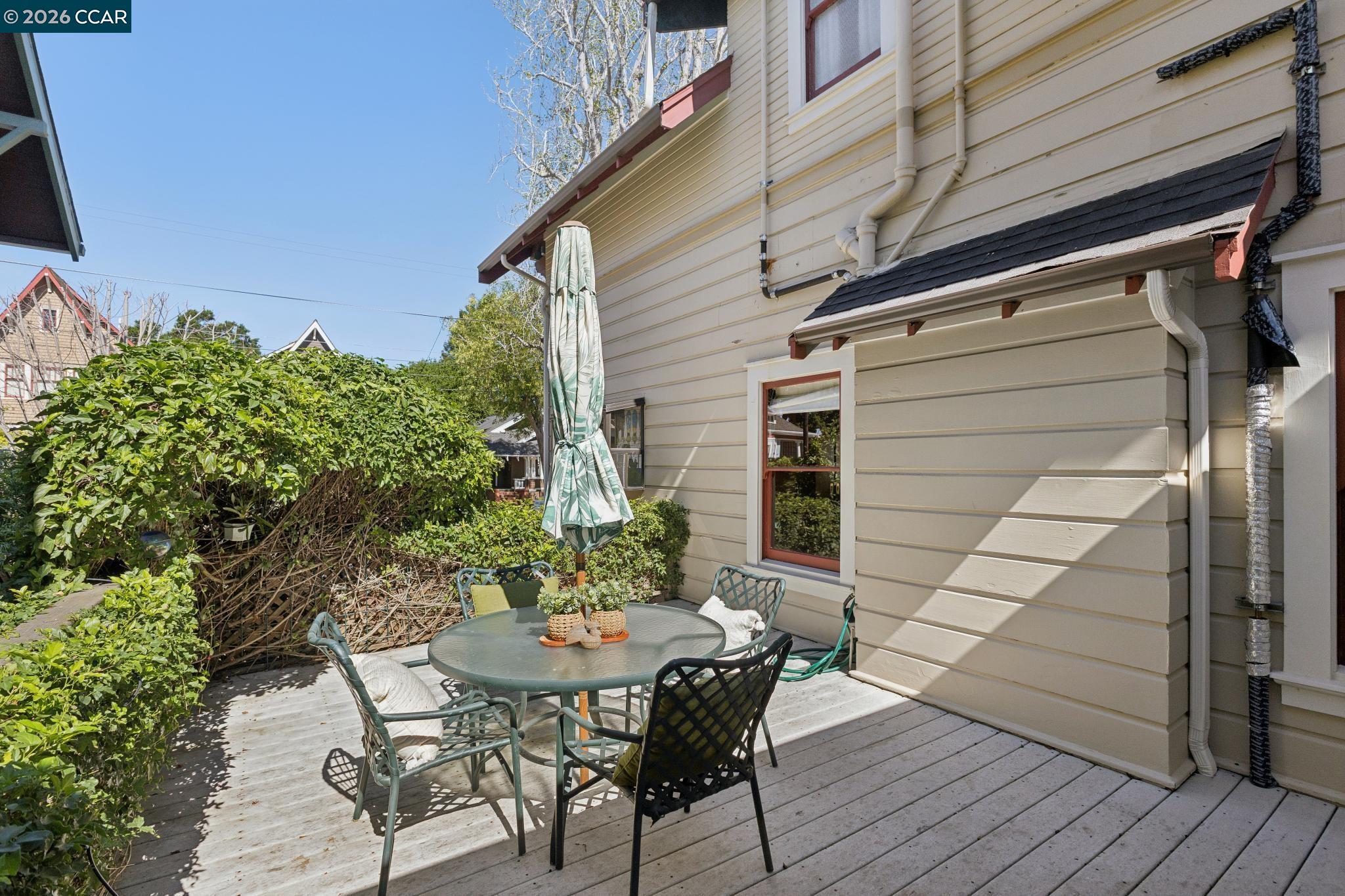 Detail Gallery Image 37 of 60 For 1324 Grove St, Alameda,  CA 94501 - 4 Beds | 2 Baths