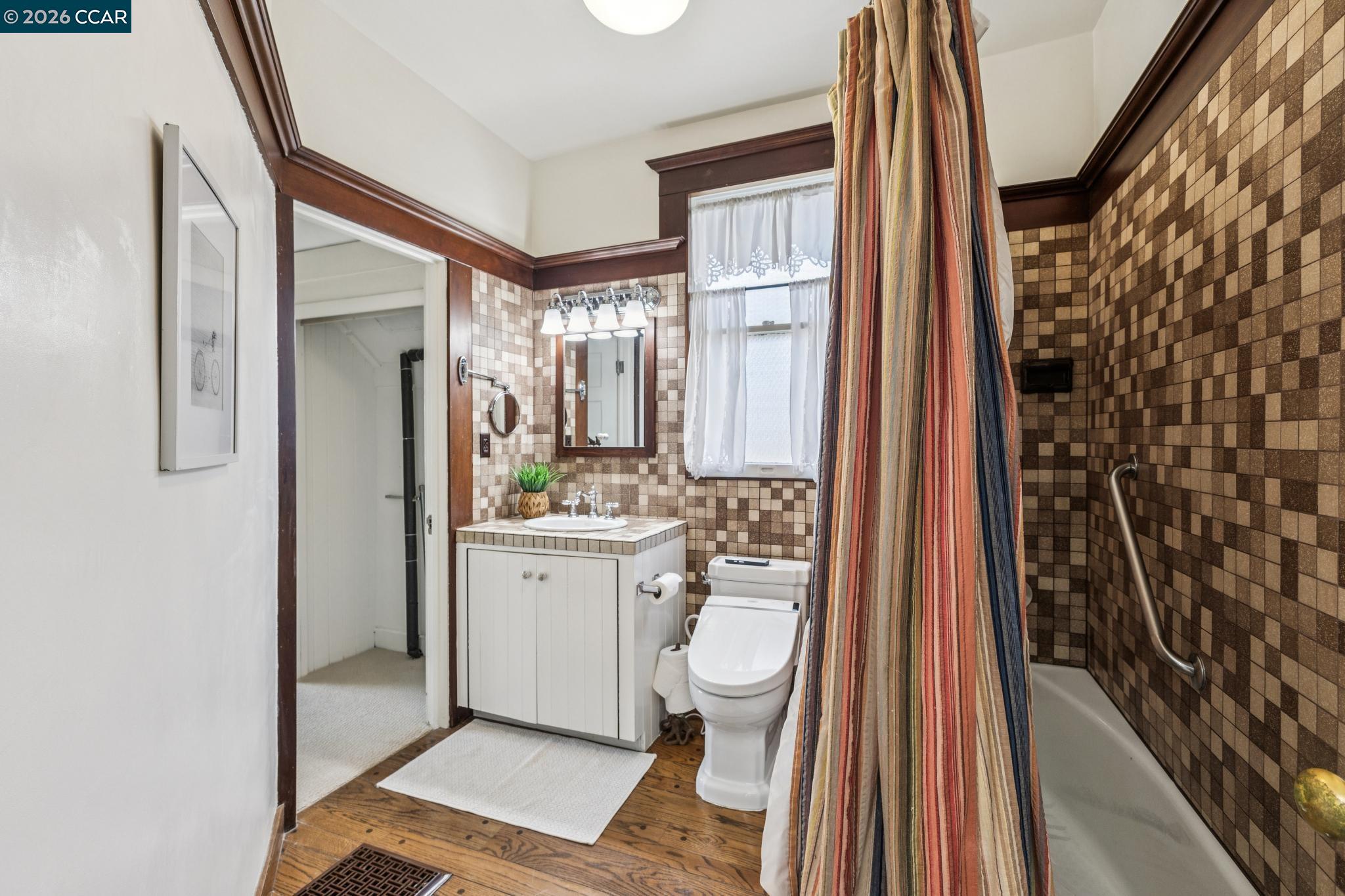 Detail Gallery Image 44 of 60 For 1324 Grove St, Alameda,  CA 94501 - 4 Beds | 2 Baths