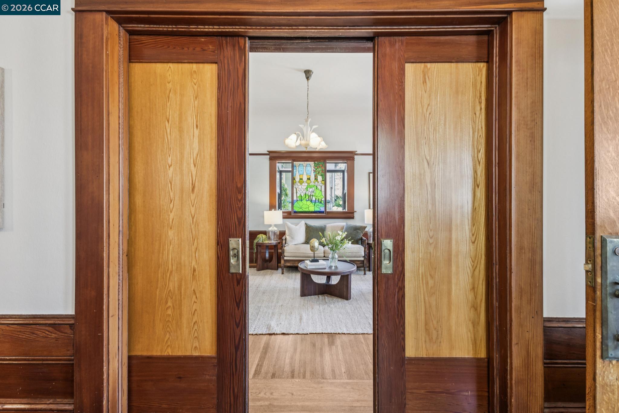 Detail Gallery Image 8 of 60 For 1324 Grove St, Alameda,  CA 94501 - 4 Beds | 2 Baths