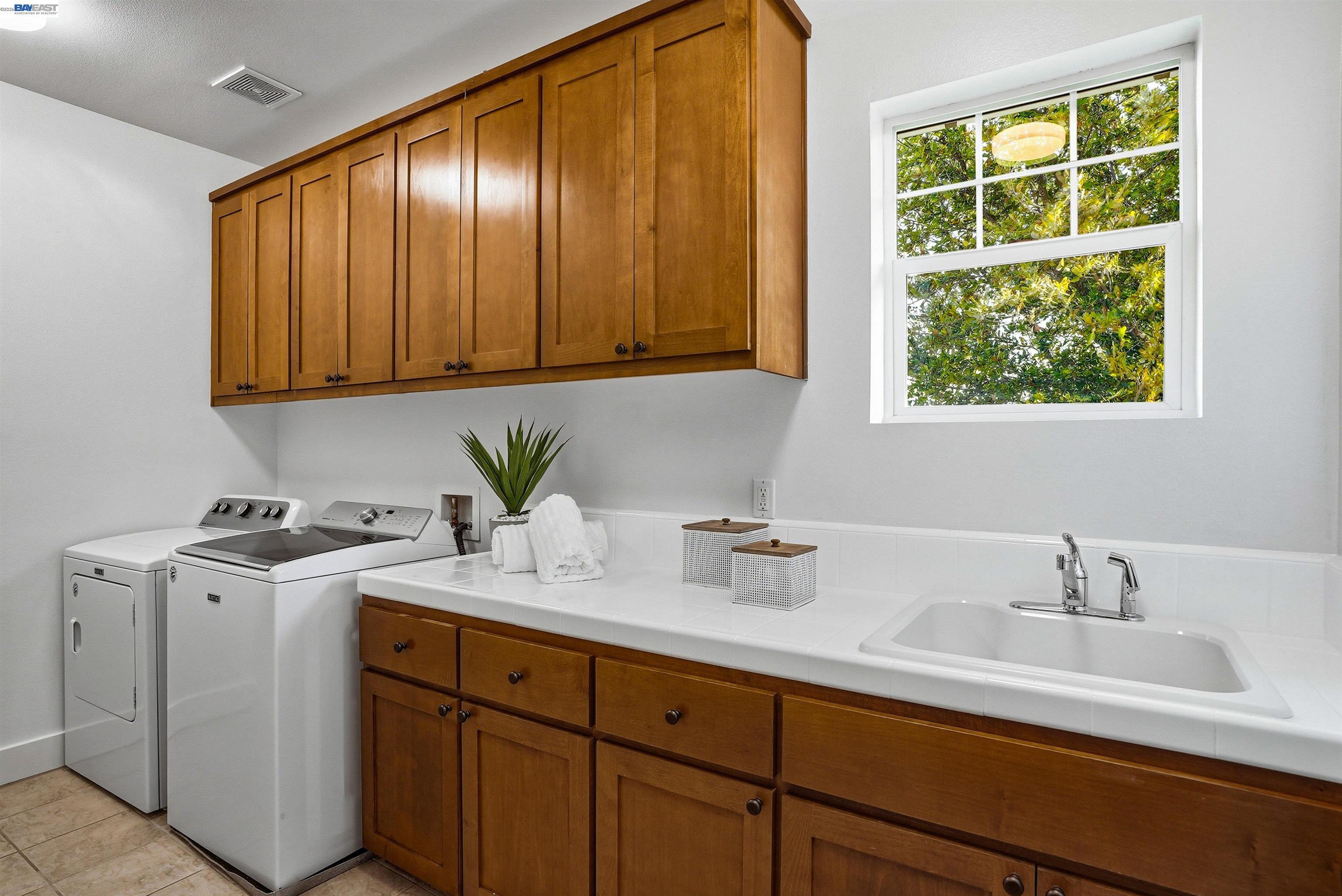 Detail Gallery Image 31 of 41 For 2785 Decker Ln, Livermore,  CA 94550 - 5 Beds | 3 Baths