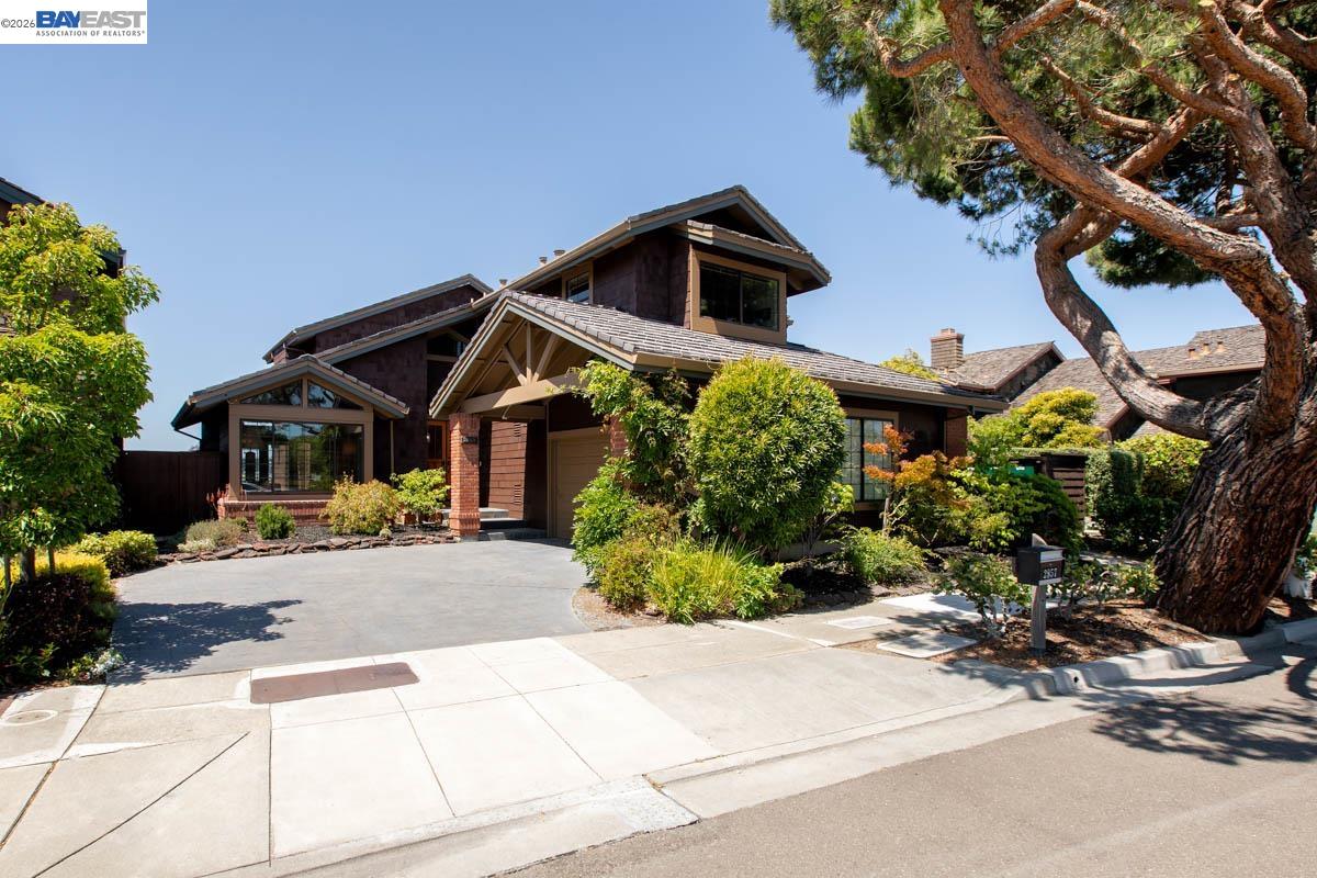 Detail Gallery Image 14 of 60 For 2857 Sea View Pkwy, Alameda,  CA 94502 - 4 Beds | 3 Baths