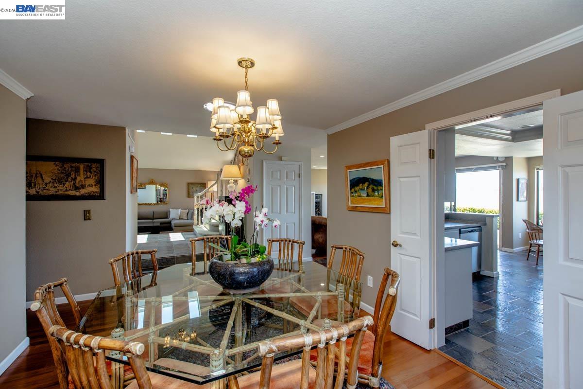 Detail Gallery Image 21 of 60 For 2857 Sea View Pkwy, Alameda,  CA 94502 - 4 Beds | 3 Baths