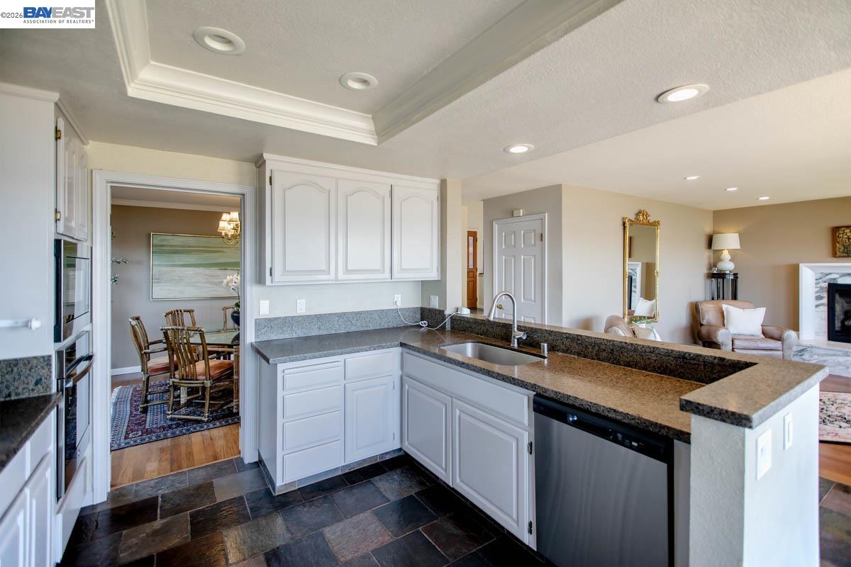 Detail Gallery Image 24 of 60 For 2857 Sea View Pkwy, Alameda,  CA 94502 - 4 Beds | 3 Baths