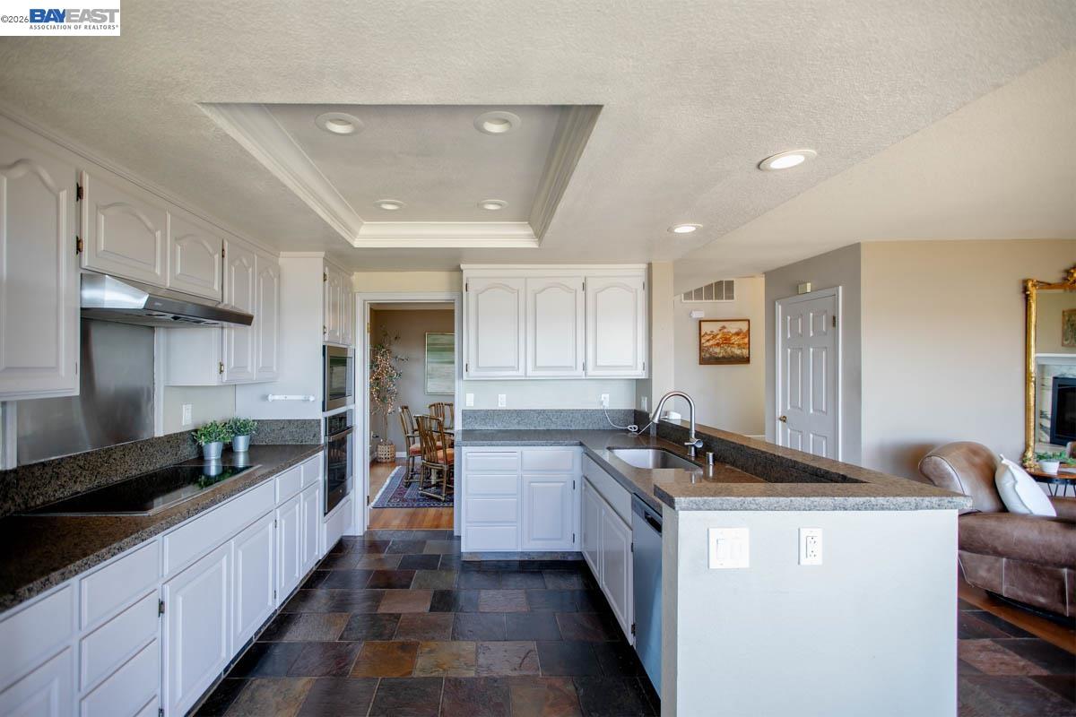 Detail Gallery Image 25 of 60 For 2857 Sea View Pkwy, Alameda,  CA 94502 - 4 Beds | 3 Baths
