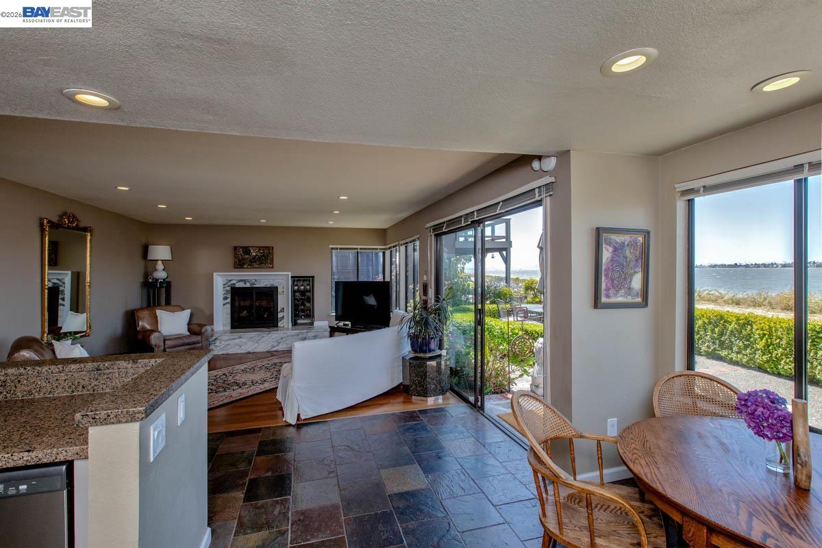 Detail Gallery Image 31 of 60 For 2857 Sea View Pkwy, Alameda,  CA 94502 - 4 Beds | 3 Baths