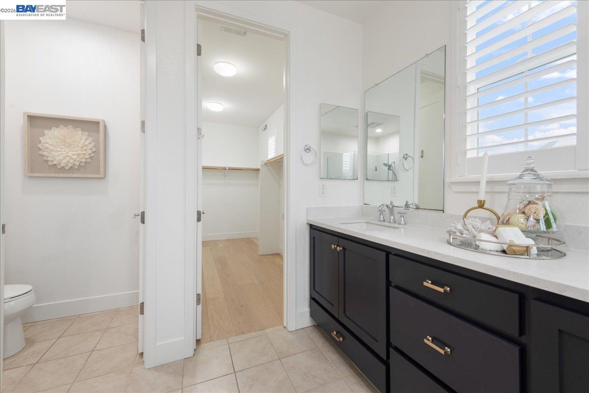 Detail Gallery Image 20 of 38 For 4026 Chalk Hill Way, Dublin,  CA 94568 - 3 Beds | 2/1 Baths