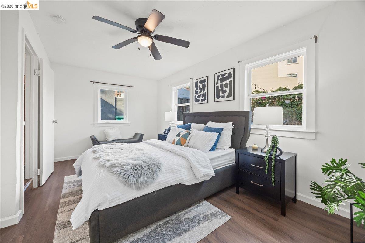 Detail Gallery Image 16 of 39 For 3608 Adeline St, Emeryville,  CA 94608 - 2 Beds | 1/1 Baths