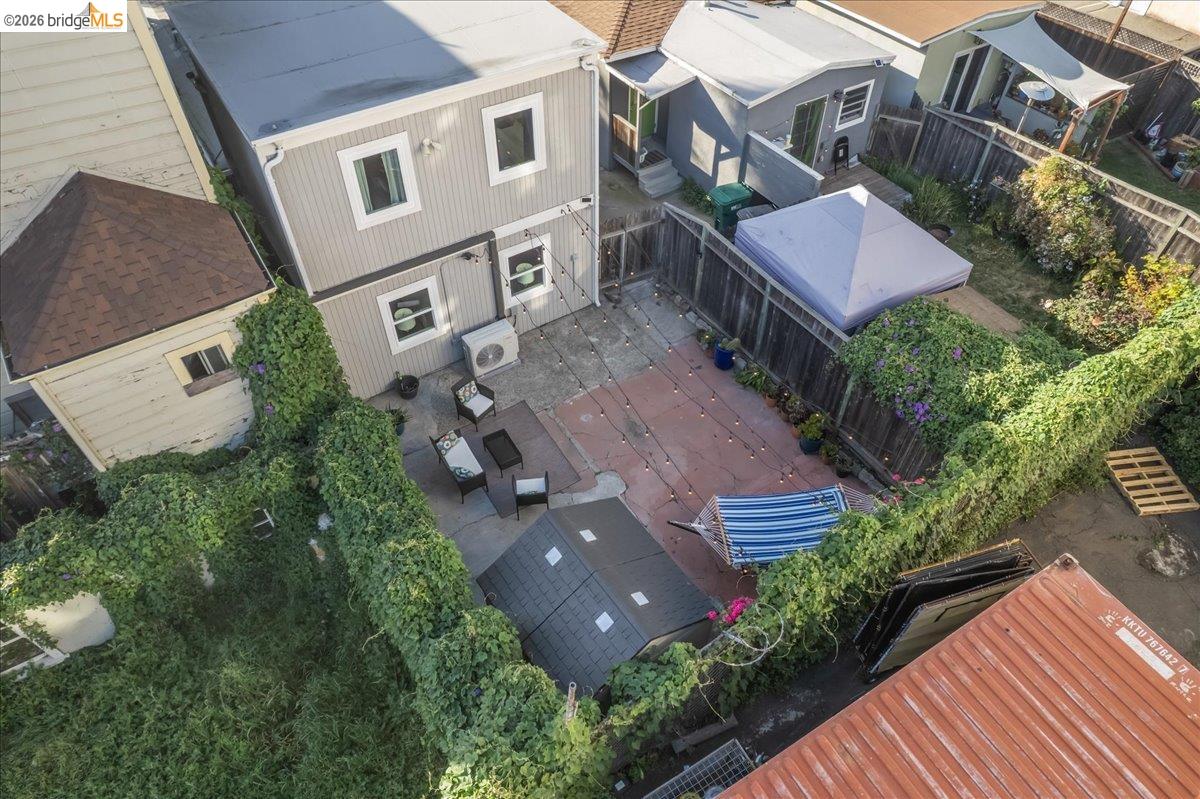 Detail Gallery Image 31 of 39 For 3608 Adeline St, Emeryville,  CA 94608 - 2 Beds | 1/1 Baths