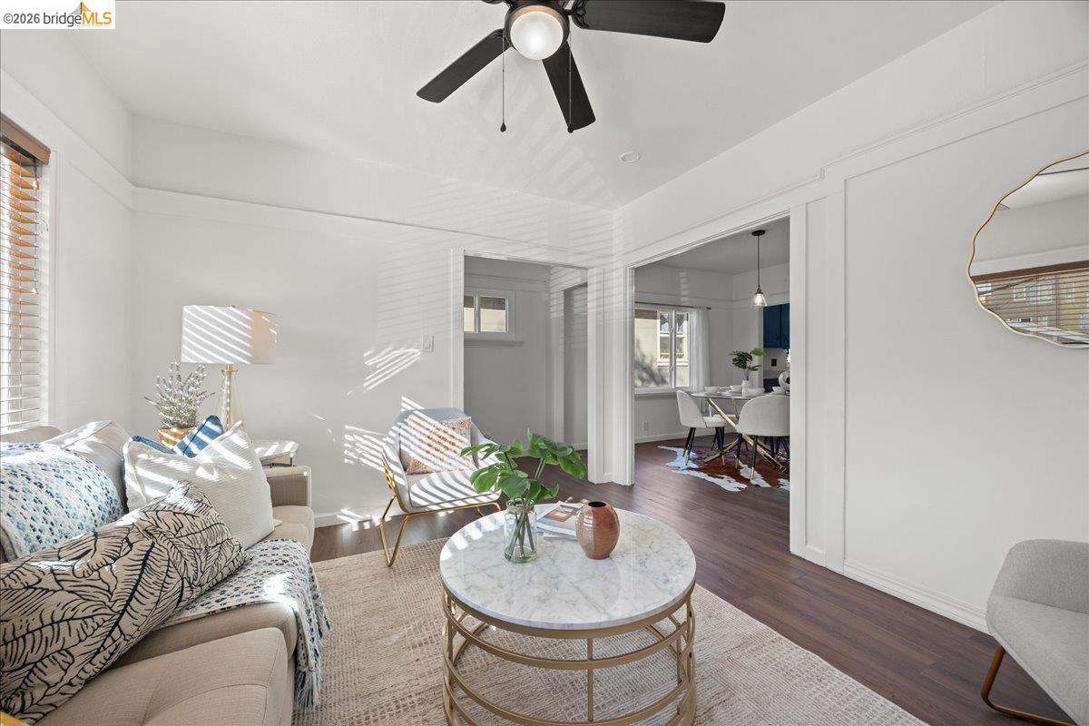 Detail Gallery Image 5 of 39 For 3608 Adeline St, Emeryville,  CA 94608 - 2 Beds | 1/1 Baths