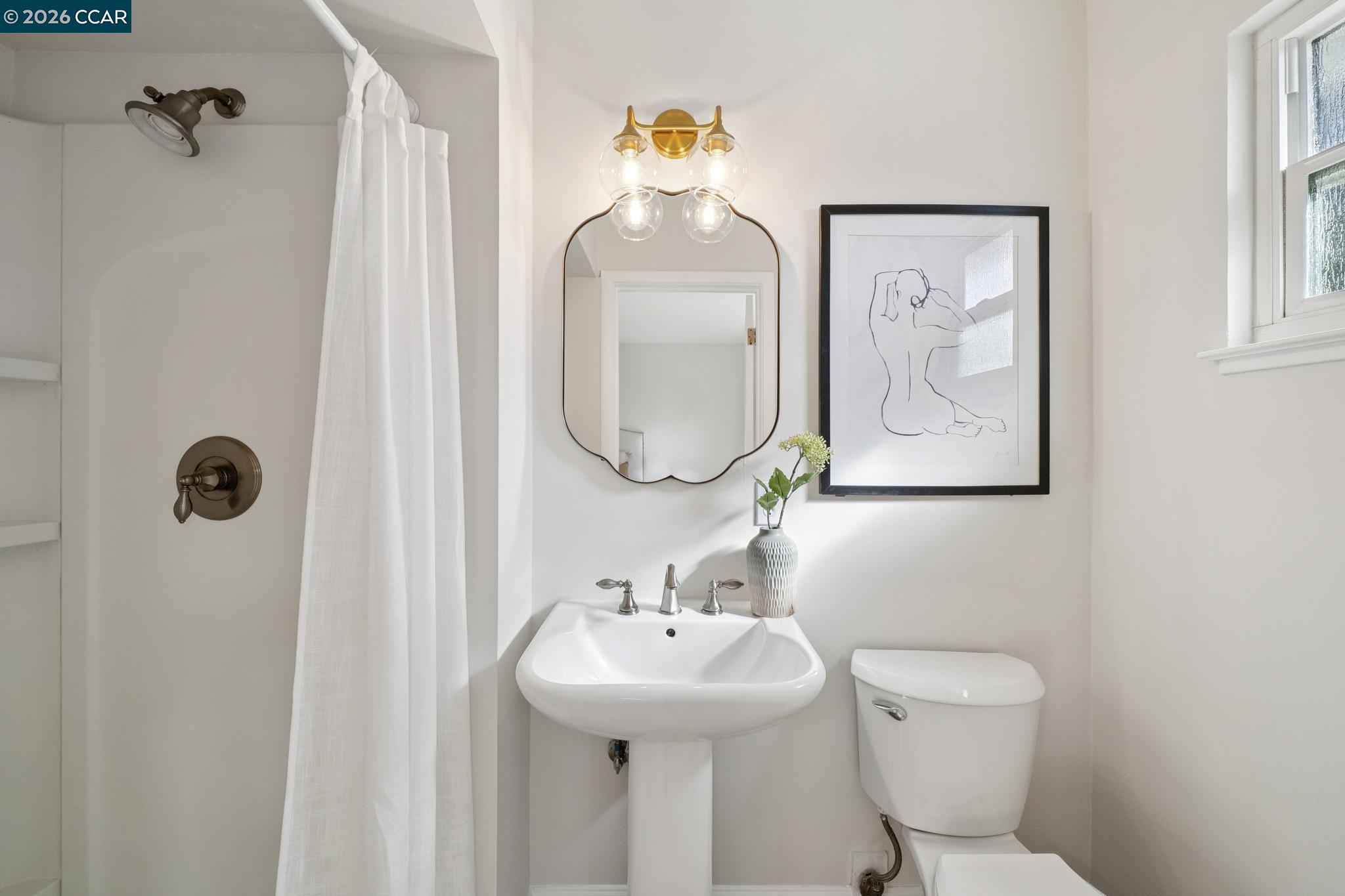 Detail Gallery Image 21 of 36 For 2137 Holbrook Drive, Concord,  CA 94519 - 3 Beds | 2 Baths