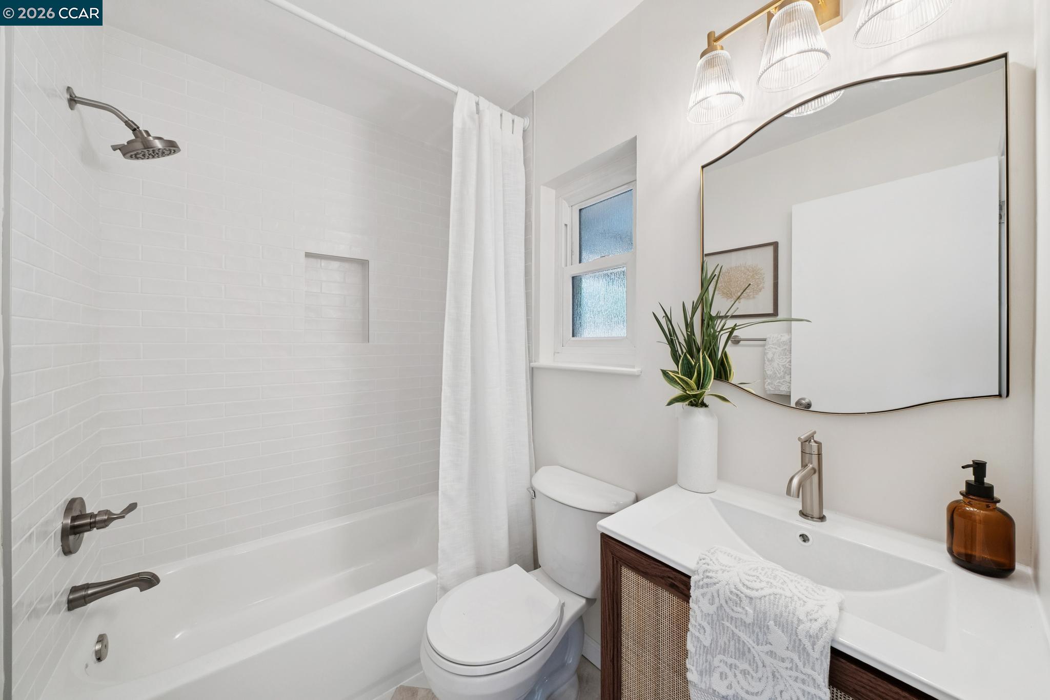 Detail Gallery Image 23 of 36 For 2137 Holbrook Drive, Concord,  CA 94519 - 3 Beds | 2 Baths