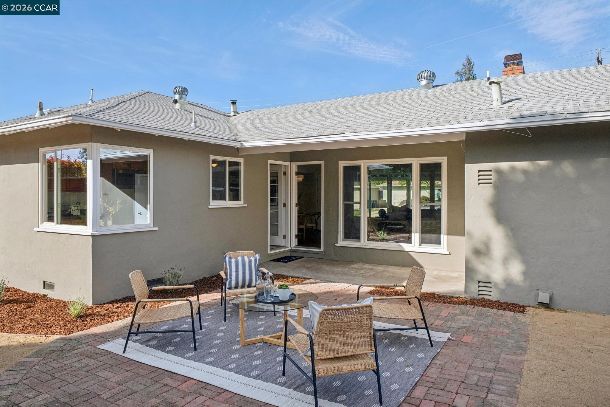 Detail Gallery Image 28 of 36 For 2137 Holbrook Drive, Concord,  CA 94519 - 3 Beds | 2 Baths