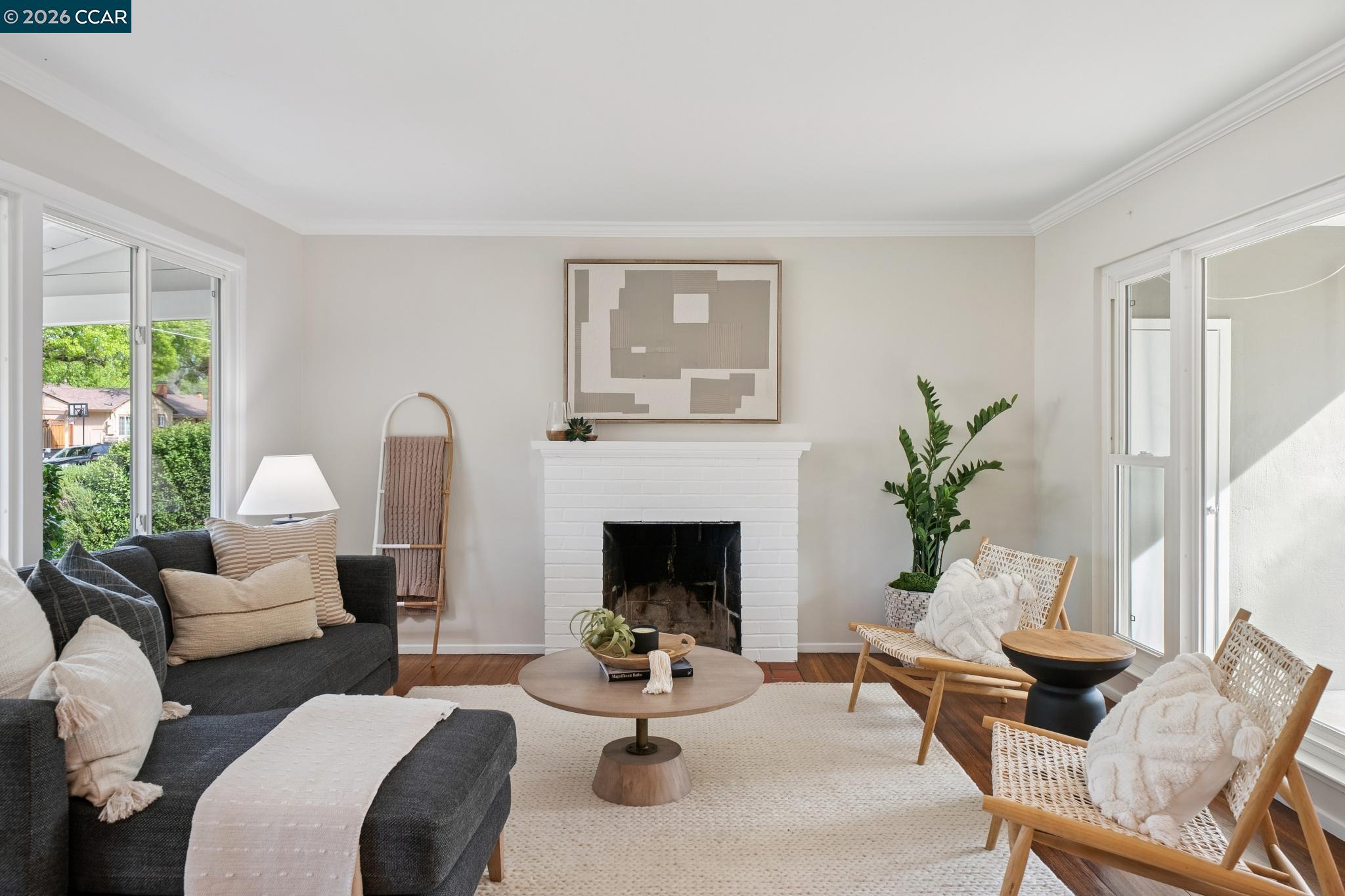 Detail Gallery Image 8 of 36 For 2137 Holbrook Drive, Concord,  CA 94519 - 3 Beds | 2 Baths