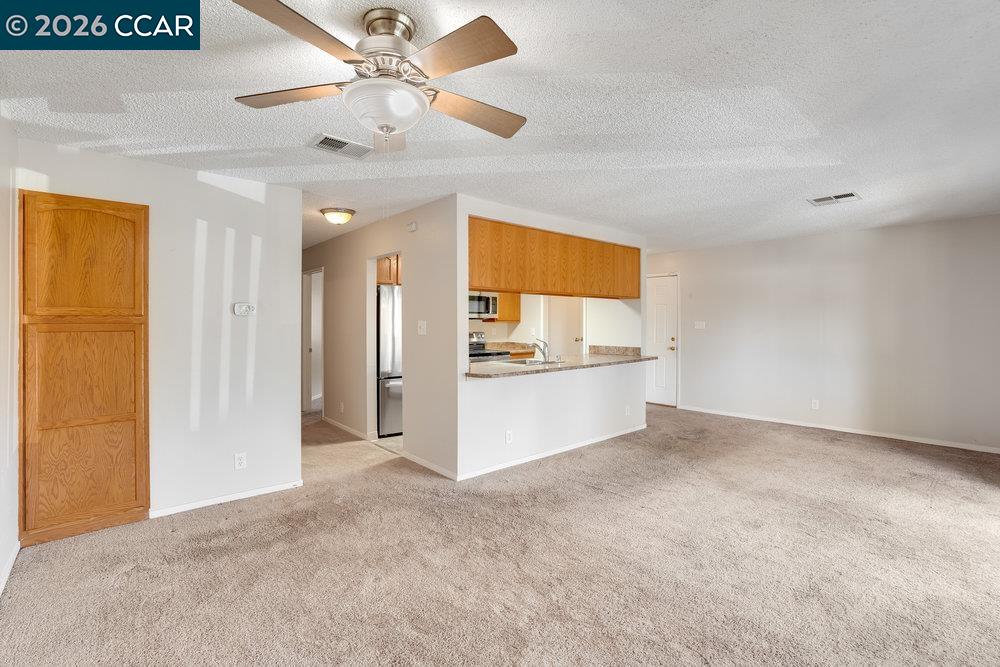 Photo #11: 41128666 Listing: Photo #11