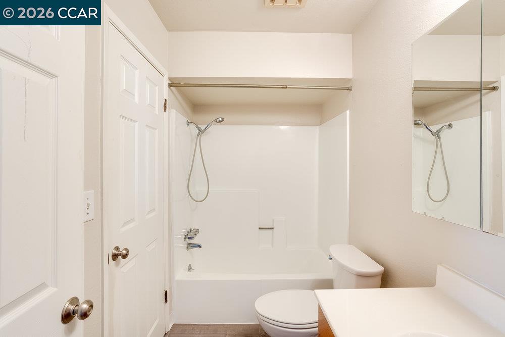 Photo #28: 41128666 Listing: Photo #28